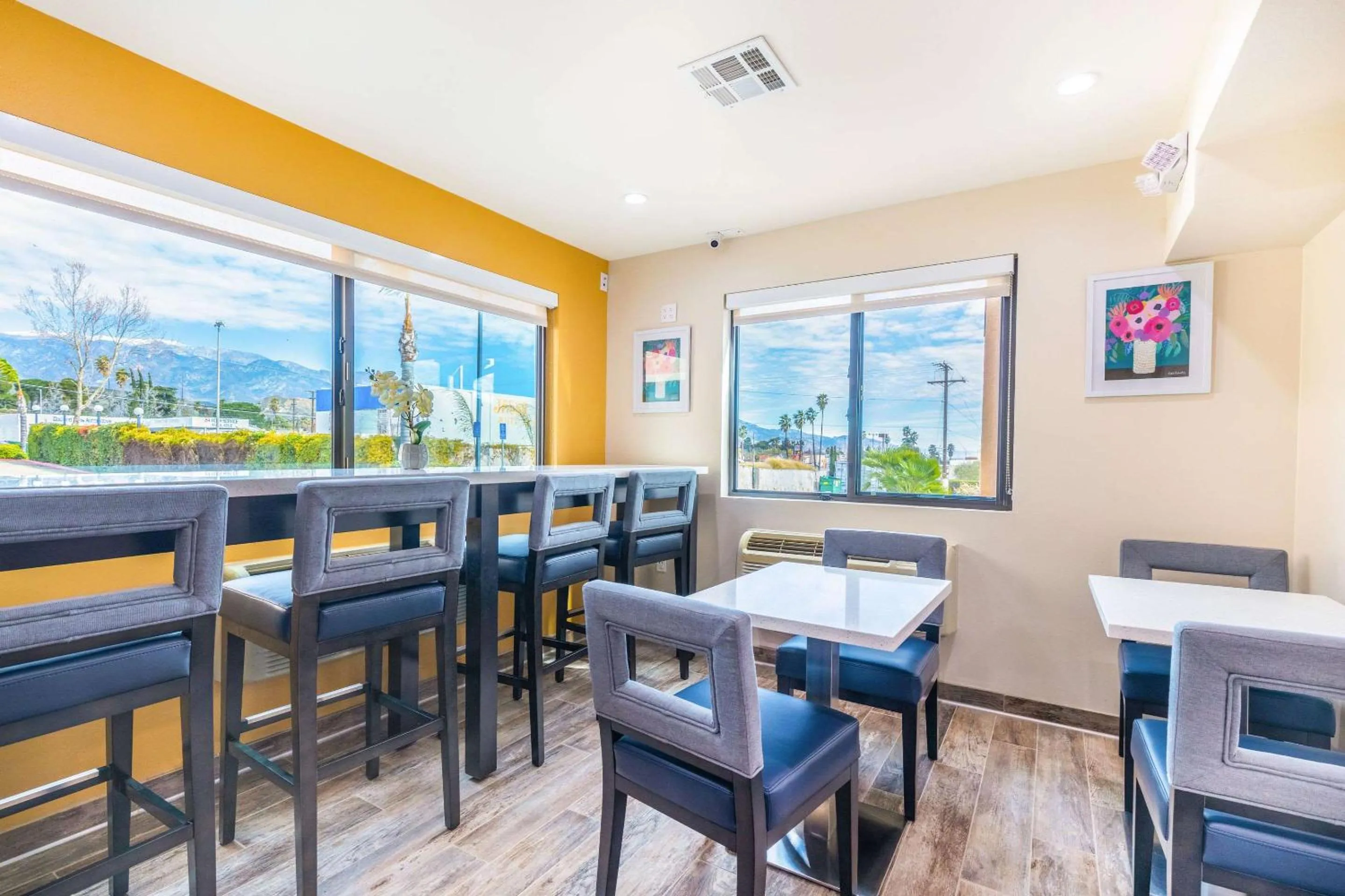 Breakfast in Quality Inn Banning I-10