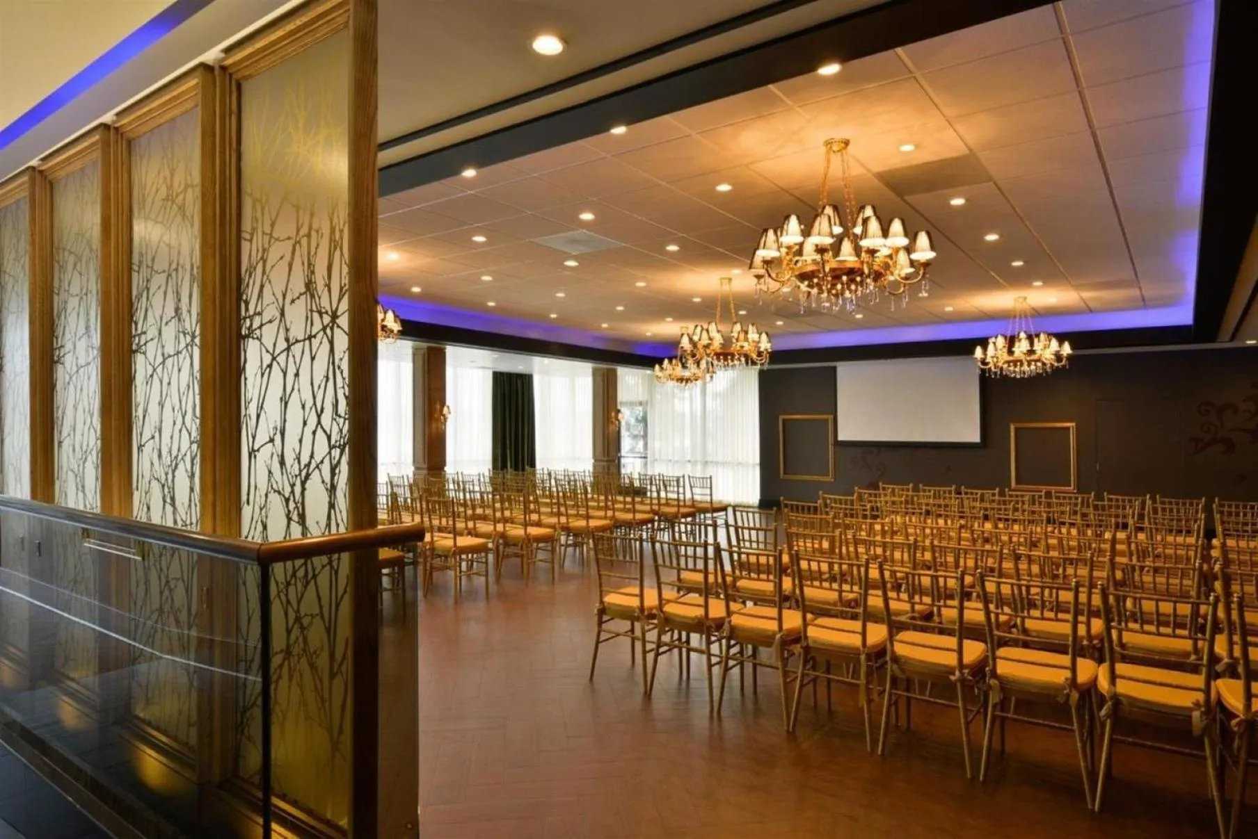 Meeting/conference room in voco Laguna Hills by IHG