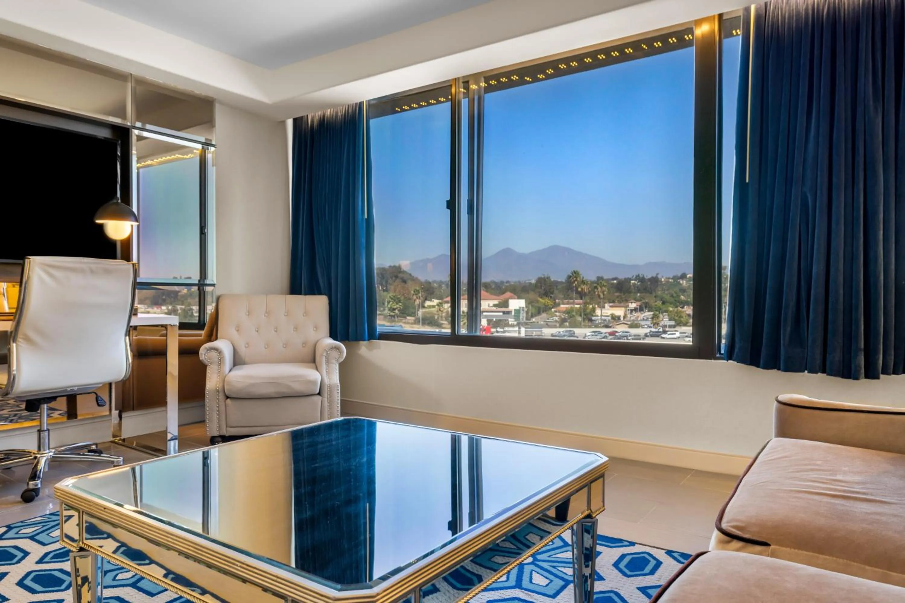 Mountain view in voco Laguna Hills by IHG