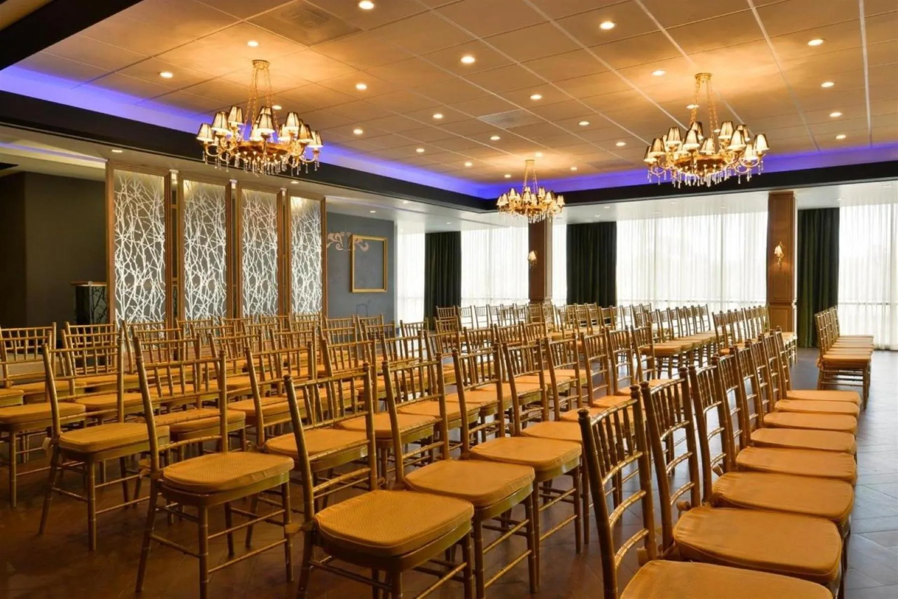 Meeting/conference room in voco Laguna Hills by IHG