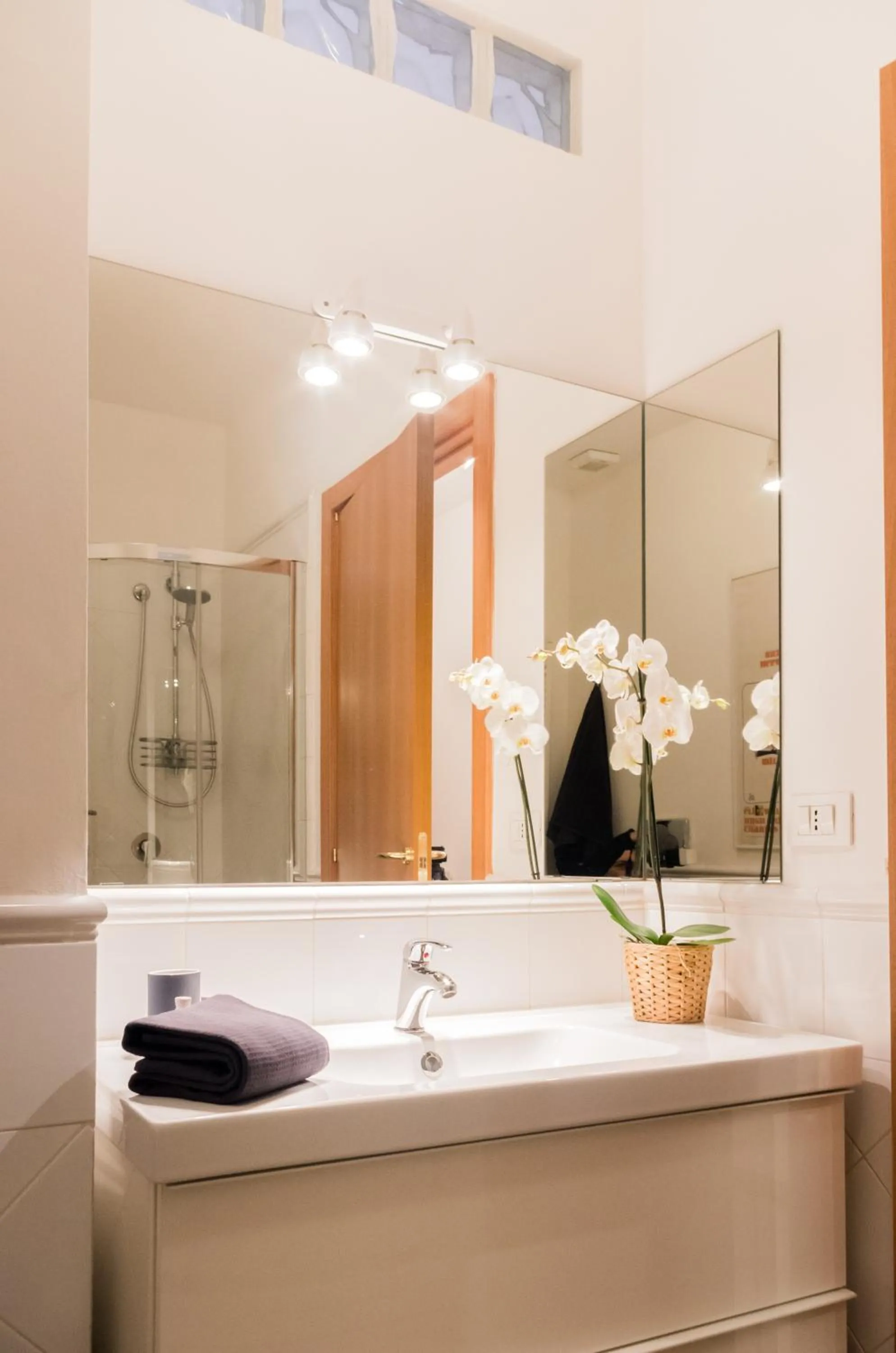 Bathroom in Portobello Apartments