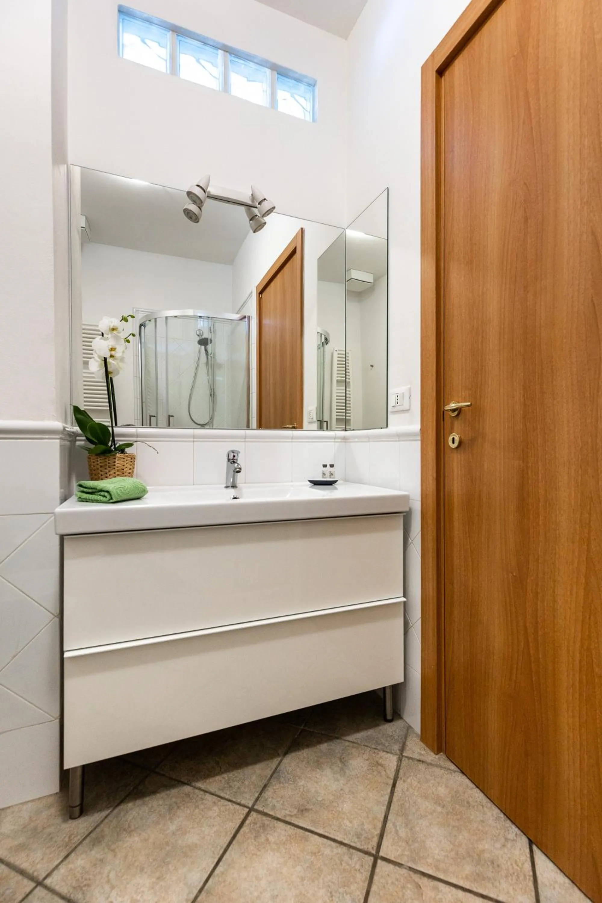 Bathroom in Portobello Apartments
