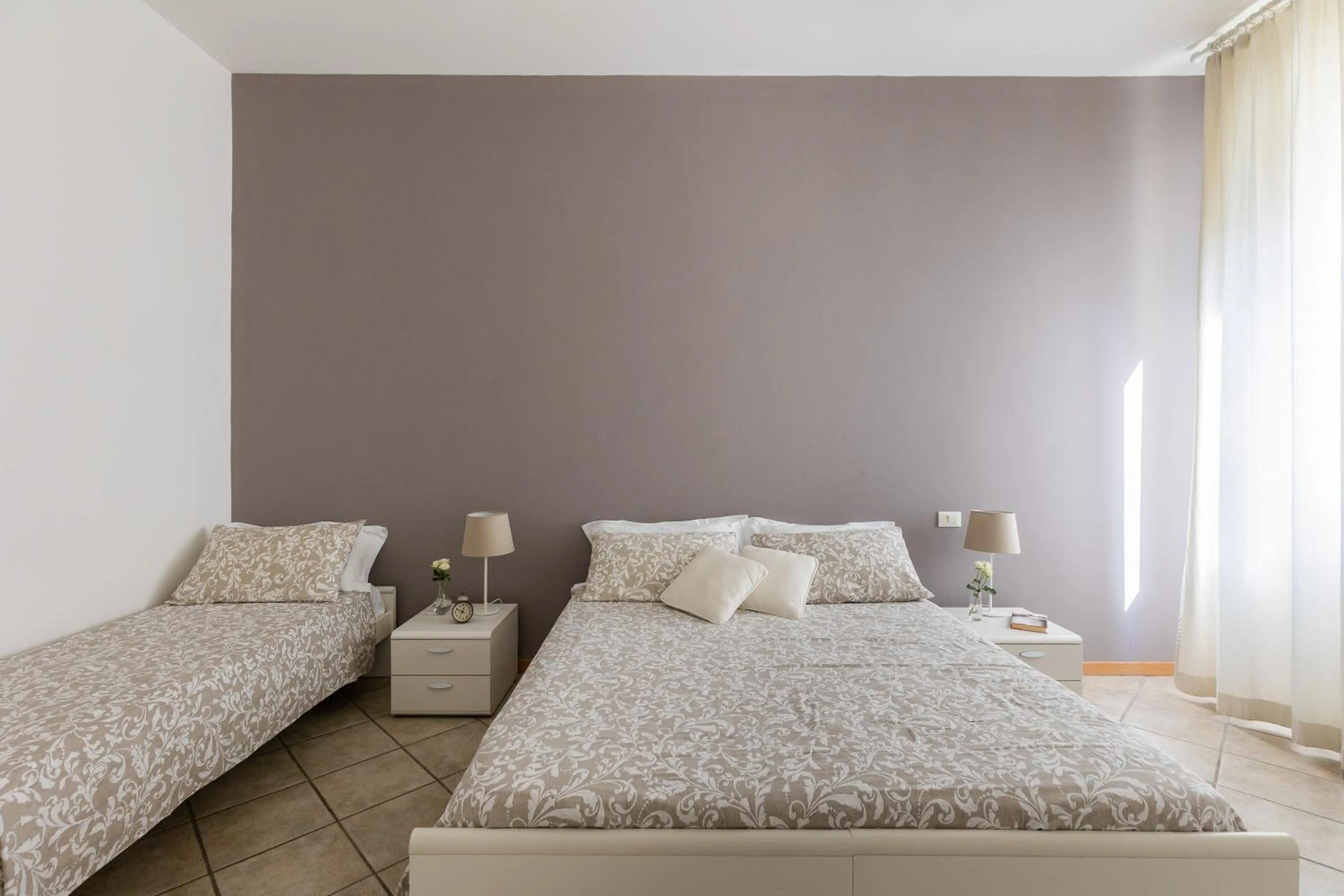 Bedroom, Bed in Portobello Apartments