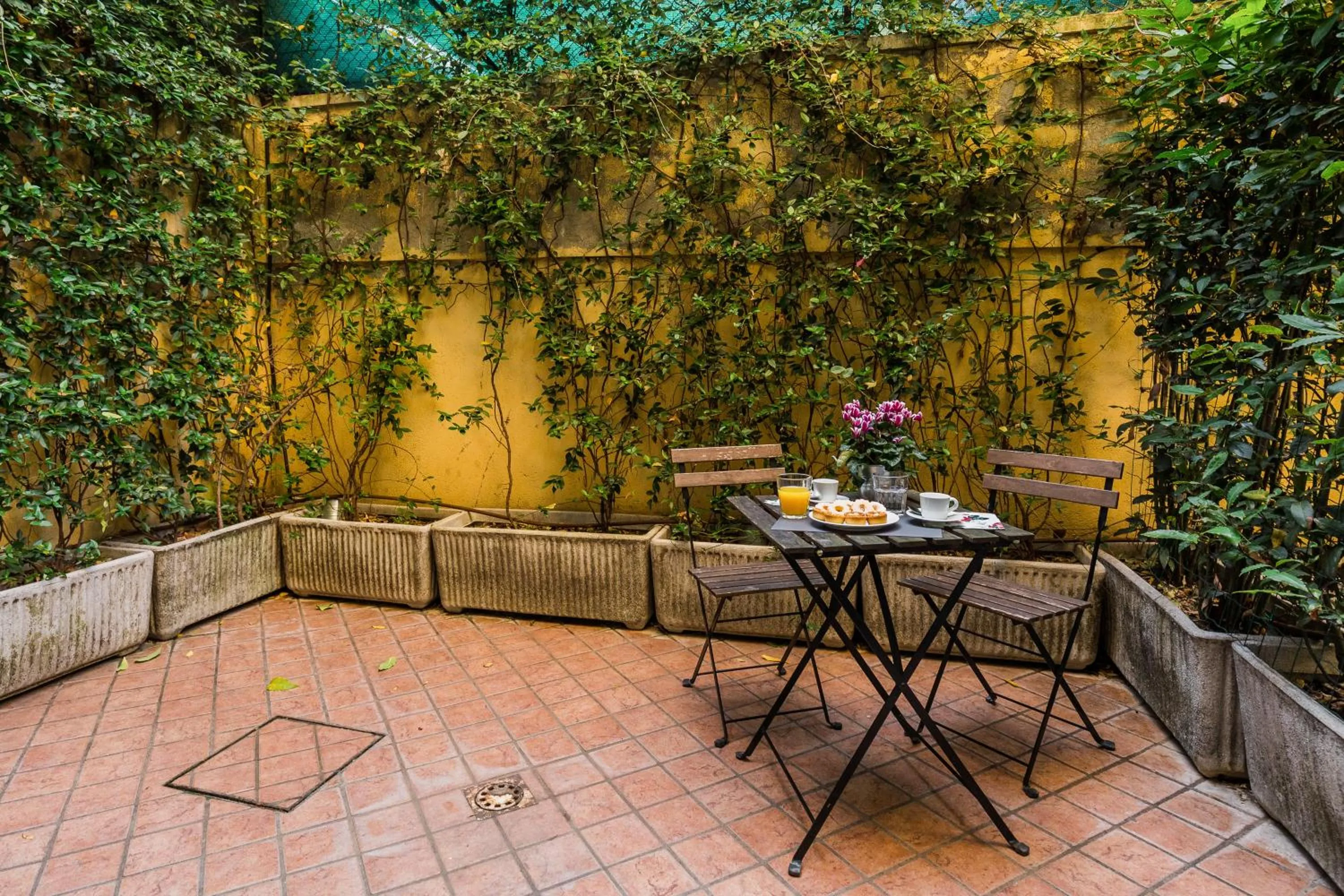 Patio in Portobello Apartments