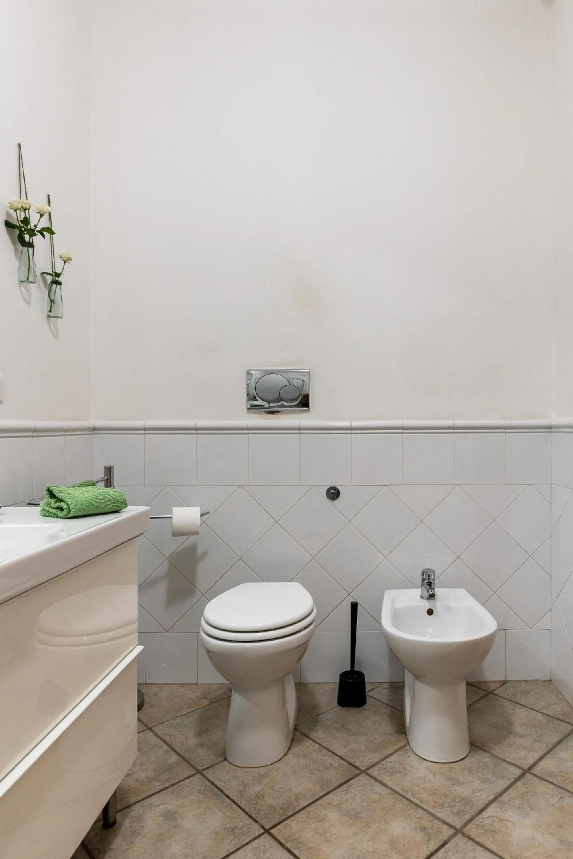 Toilet in Portobello Apartments