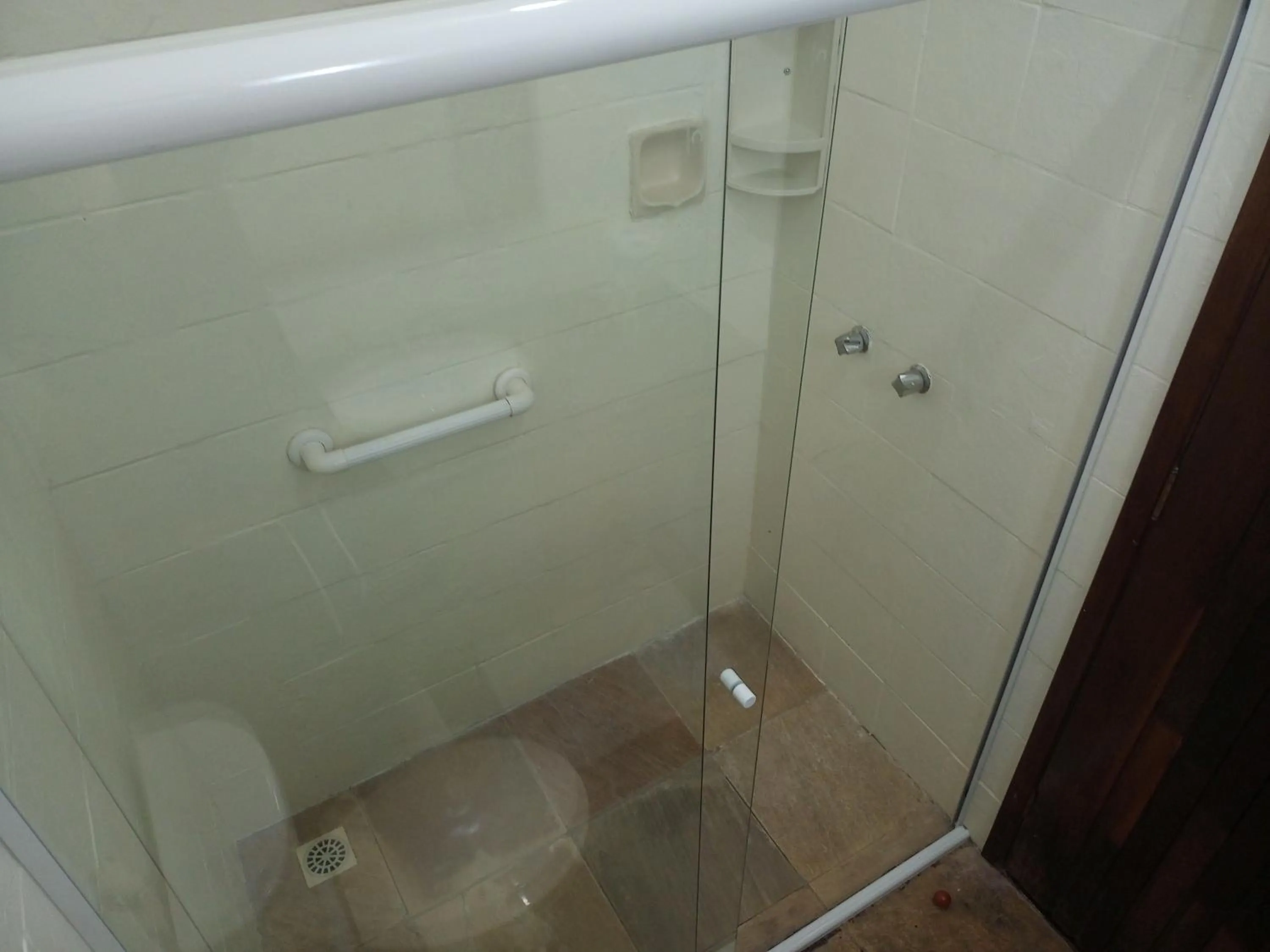 Shower in Pousada Mar a Mar