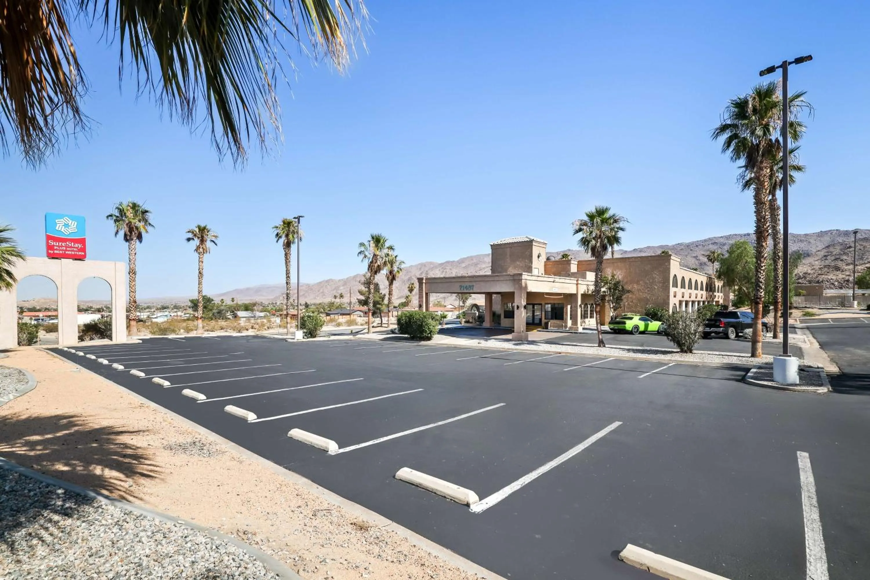 Property building in Sure Stay Plus by Best Western Twentynine Palms Joshua Tree