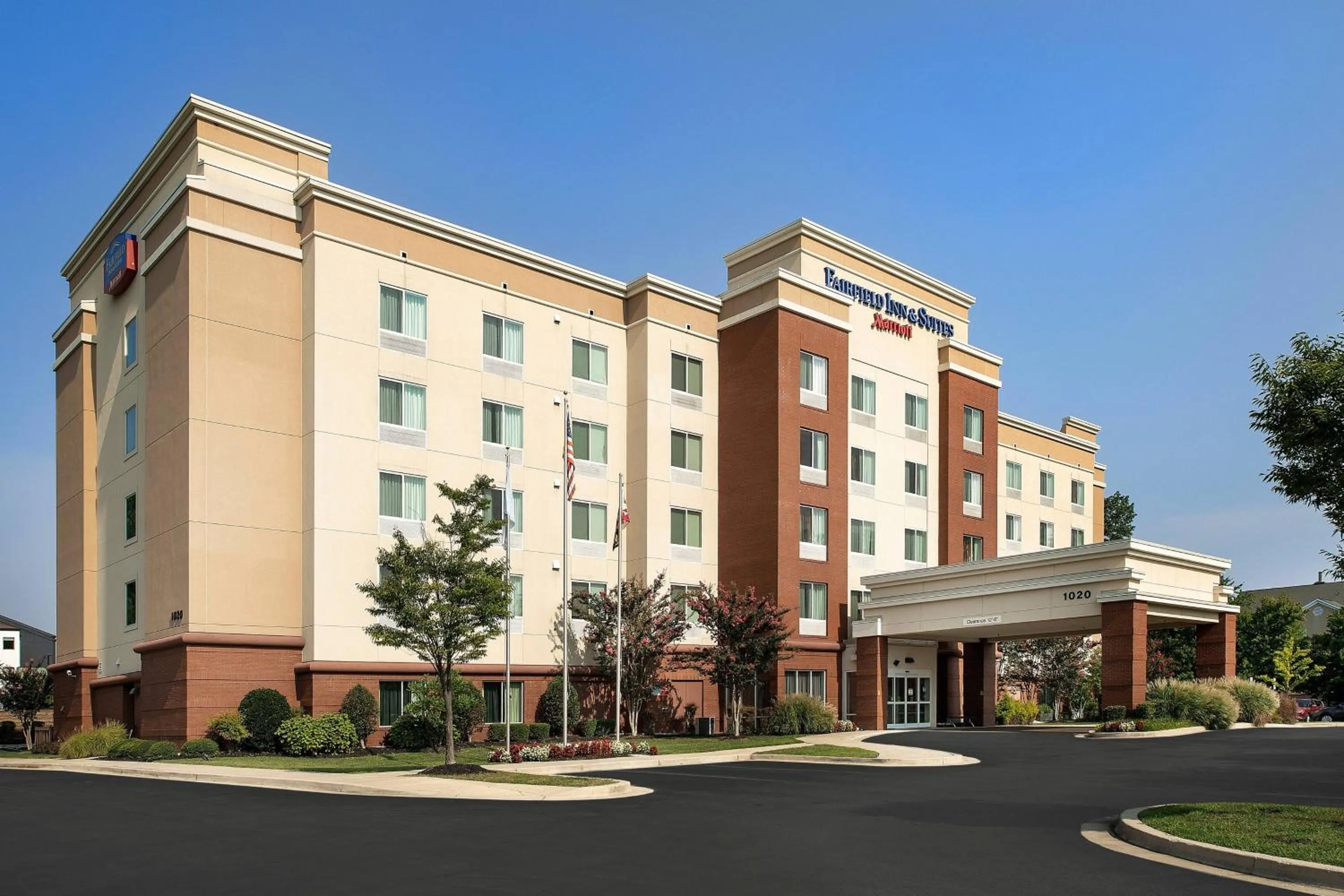Property building in Fairfield Inn & Suites Baltimore BWI Airport