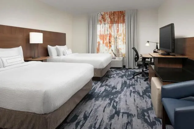 Bed in Fairfield Inn & Suites Baltimore BWI Airport