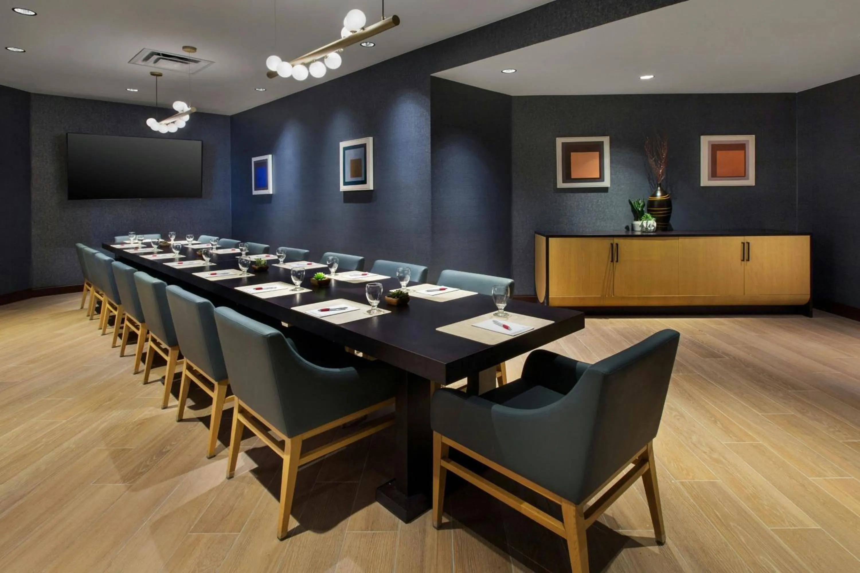 Restaurant/places to eat in Buffalo Marriott Niagara