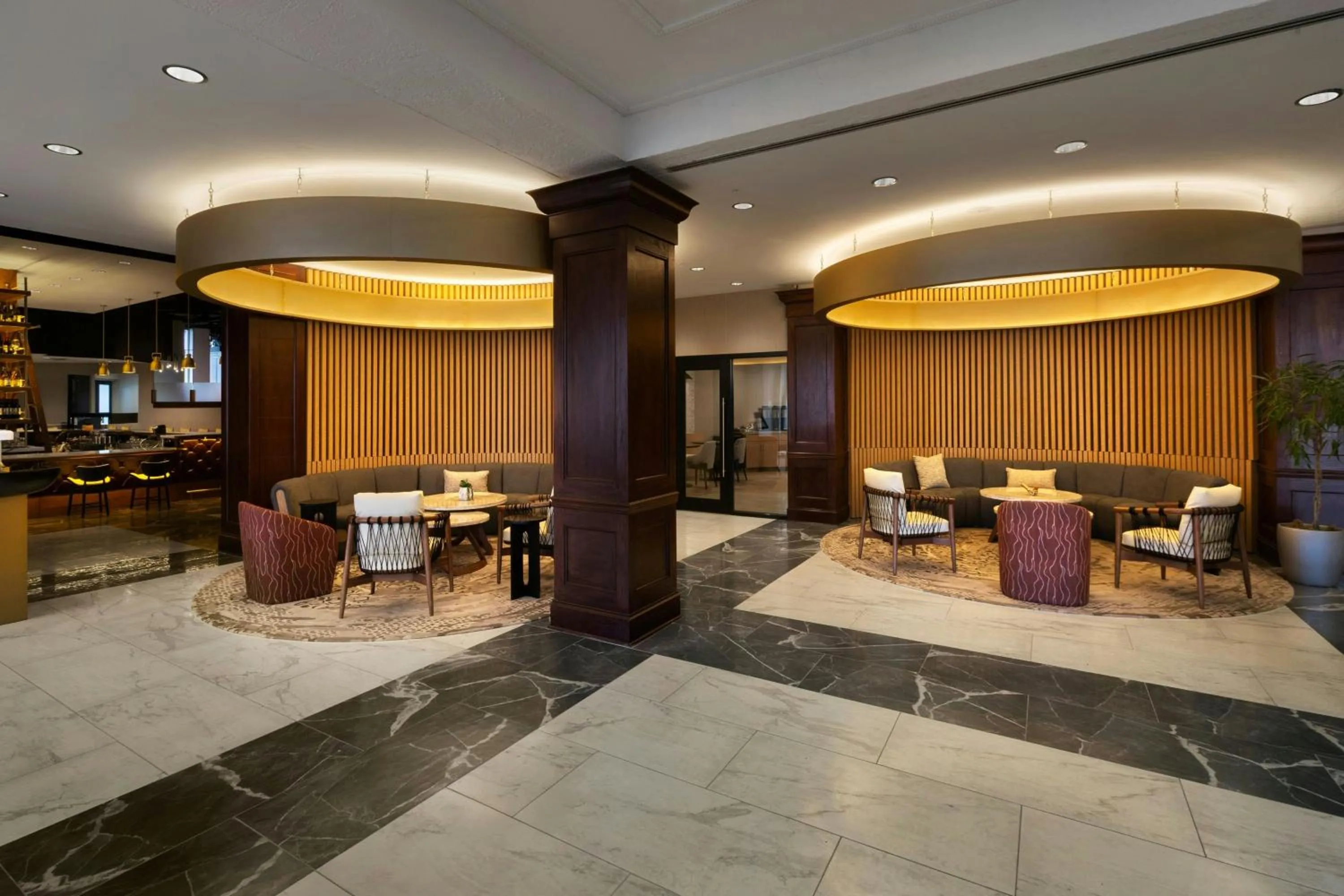 Lobby or reception in Buffalo Marriott Niagara