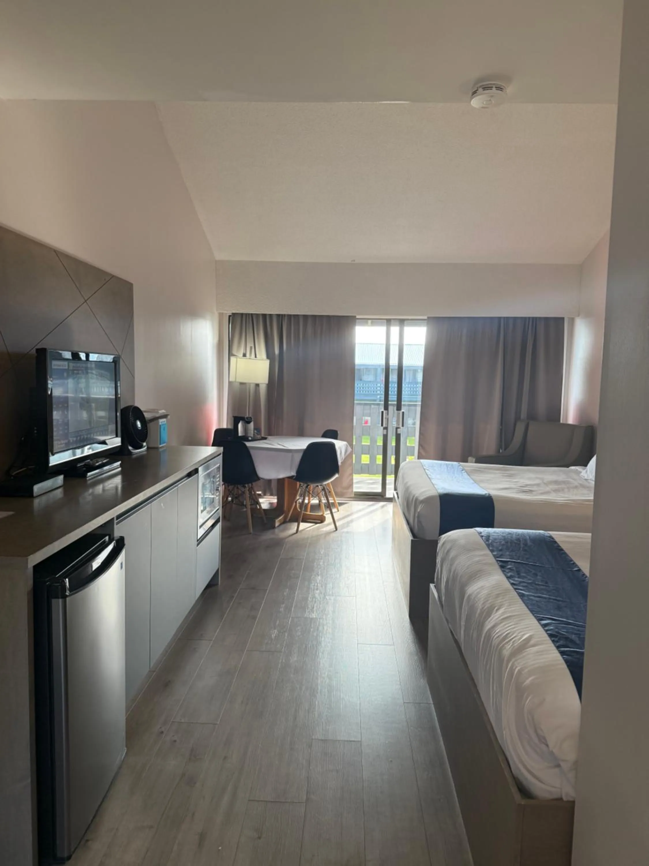 TV and multimedia, Bed in Sand Pebbles Inn