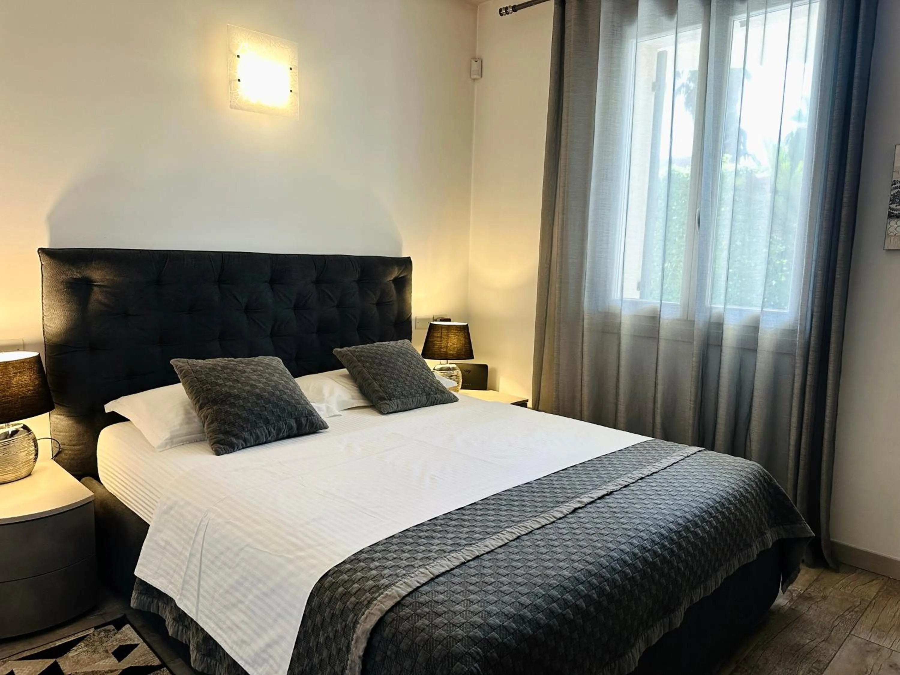 Paradise Luxury apartments