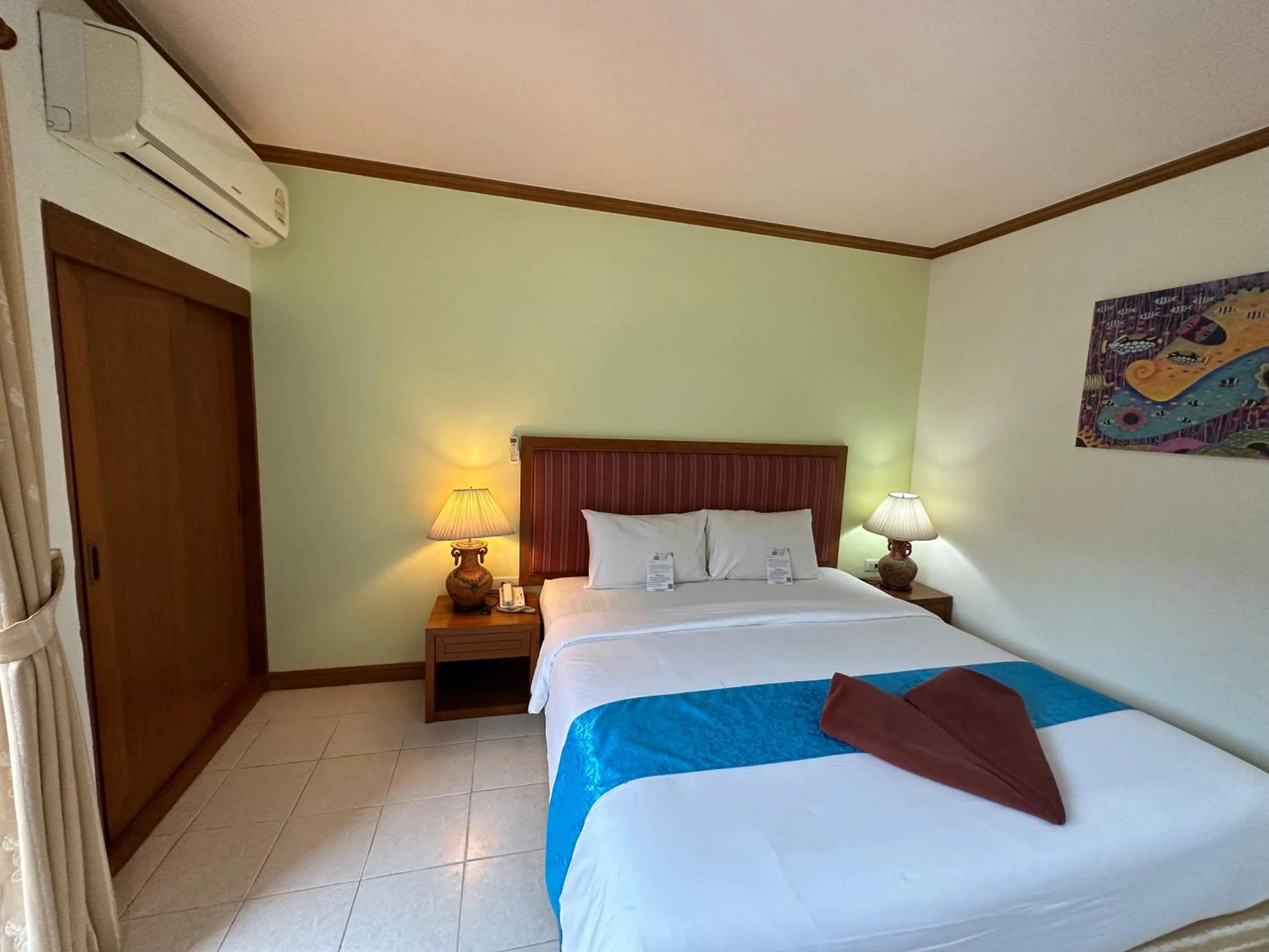 Photo of the whole room, Bed in Thipurai Beach Hotel