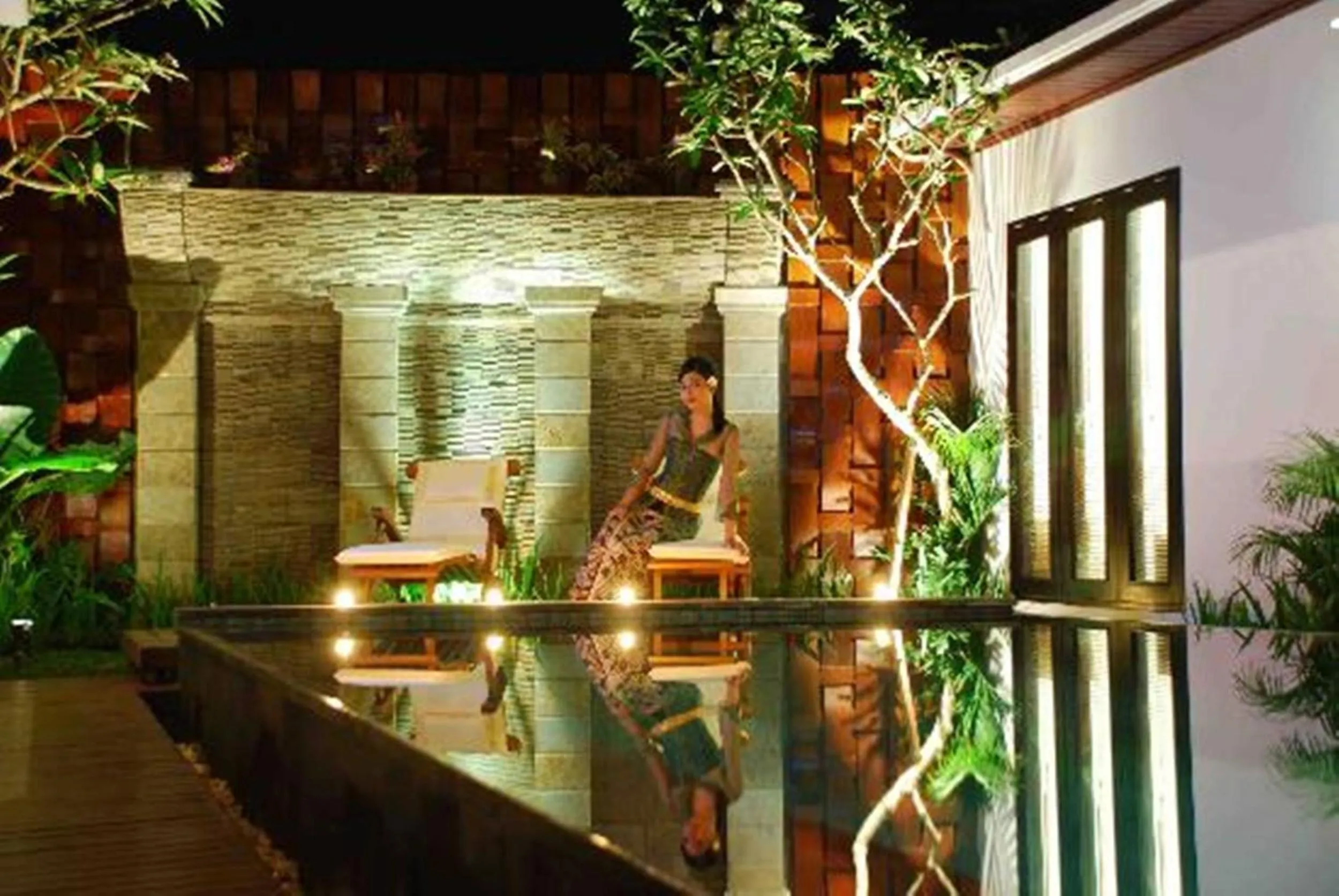 Swimming pool in Villa Cantik Tresna