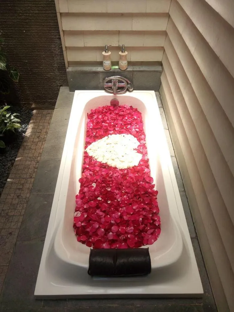 Bathroom in Villa Cantik Tresna