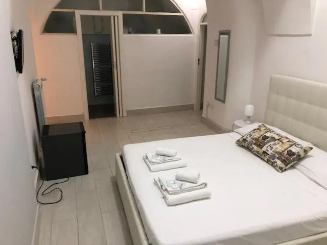 Bed in Almayer al Duomo