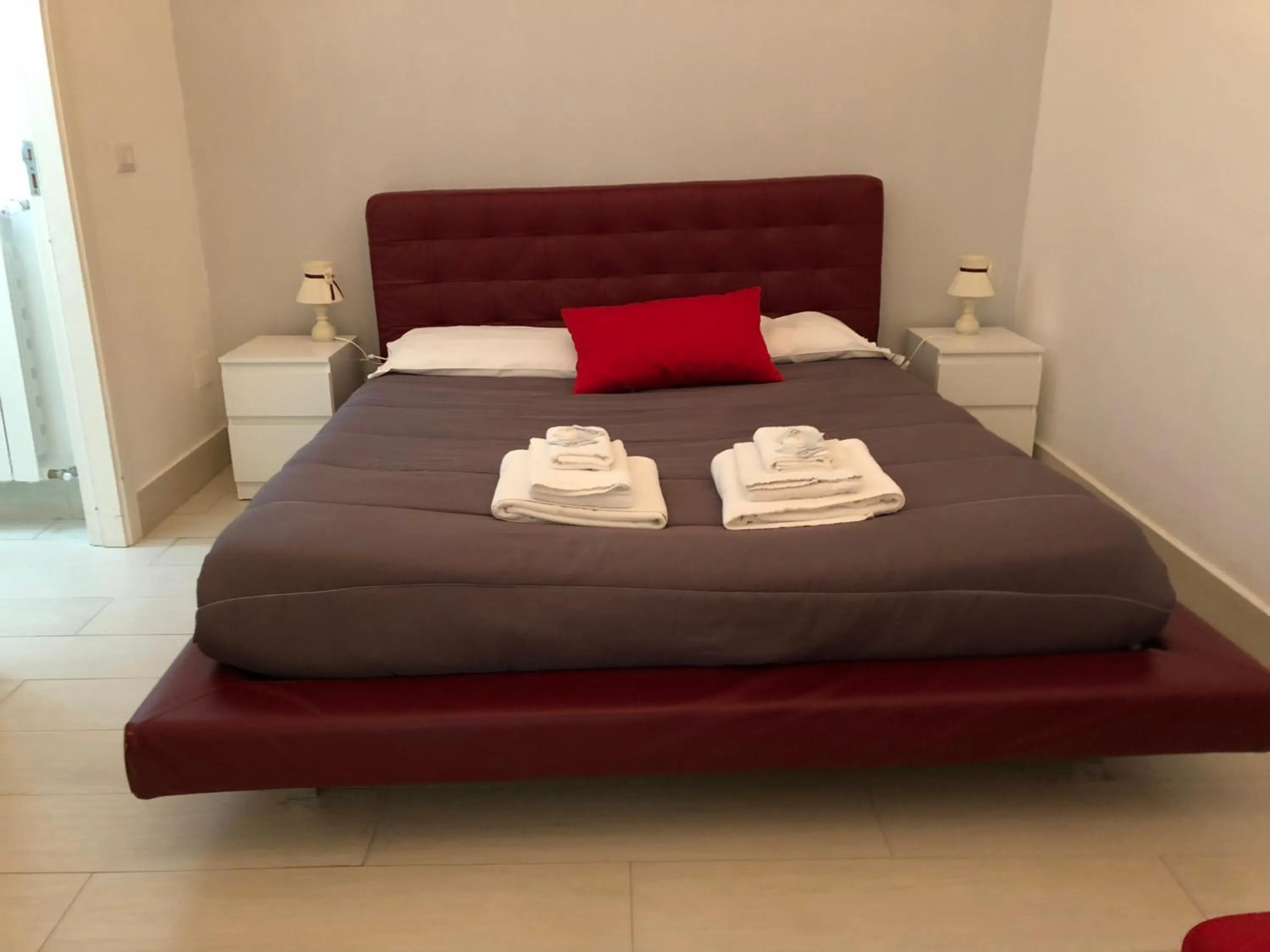 Bed in Almayer al Duomo