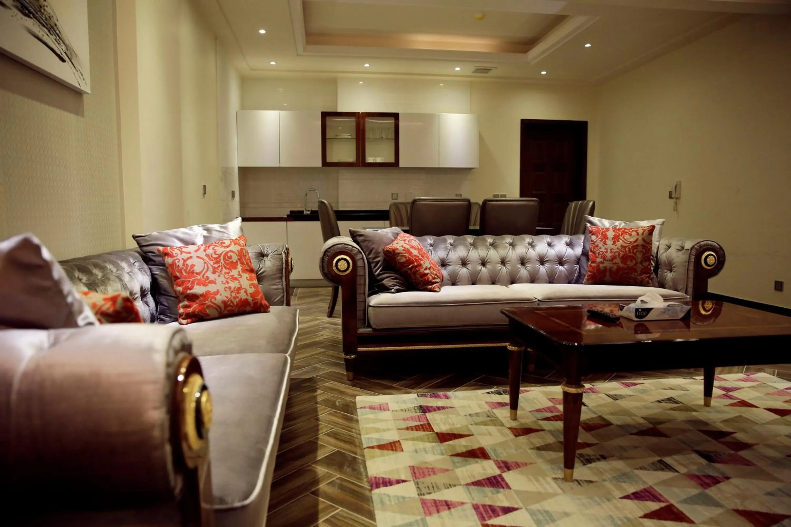 Kitchen or kitchenette in Makeen Homes by Warwick Hotel