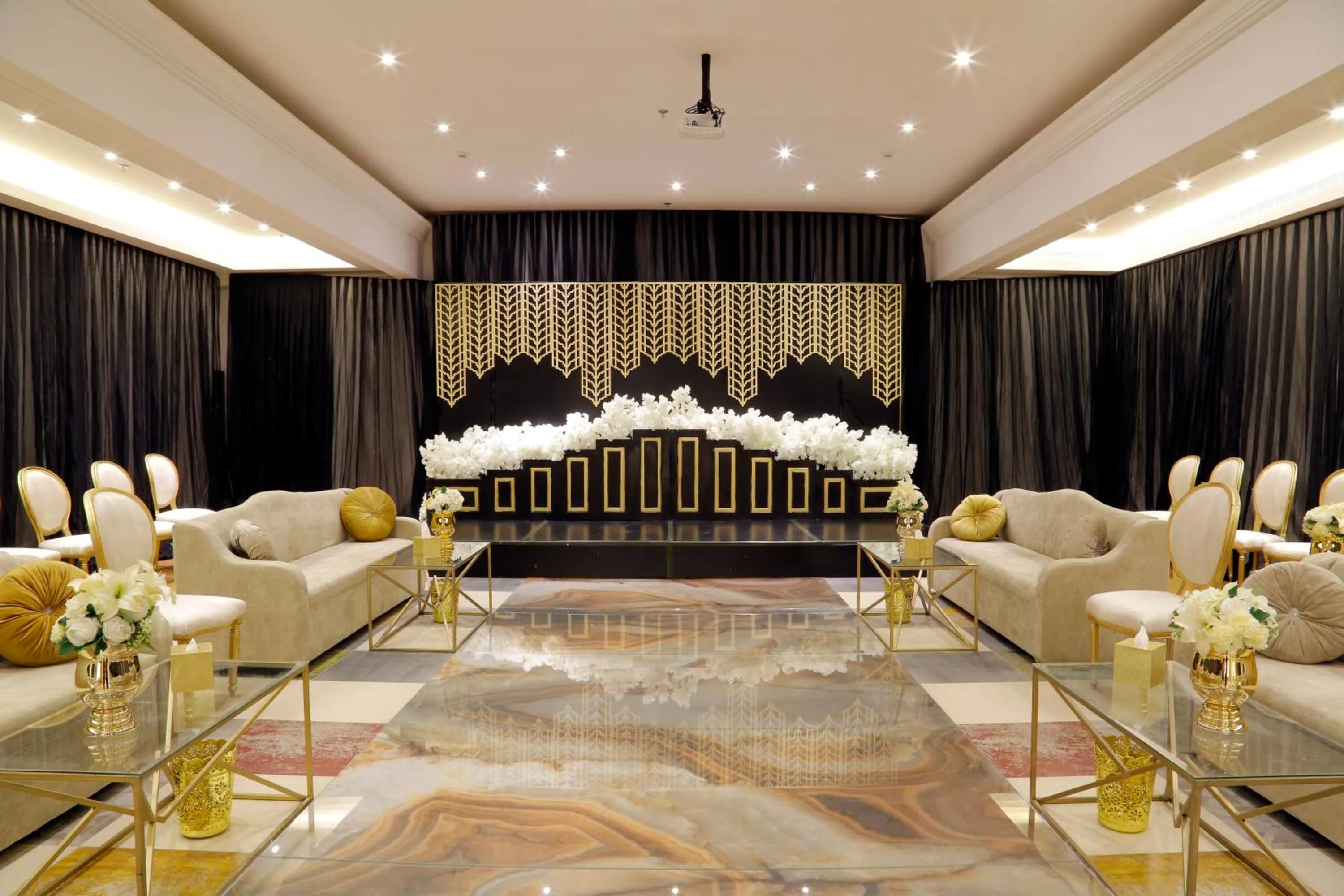 Banquet/Function facilities in Makeen Homes by Warwick Hotel