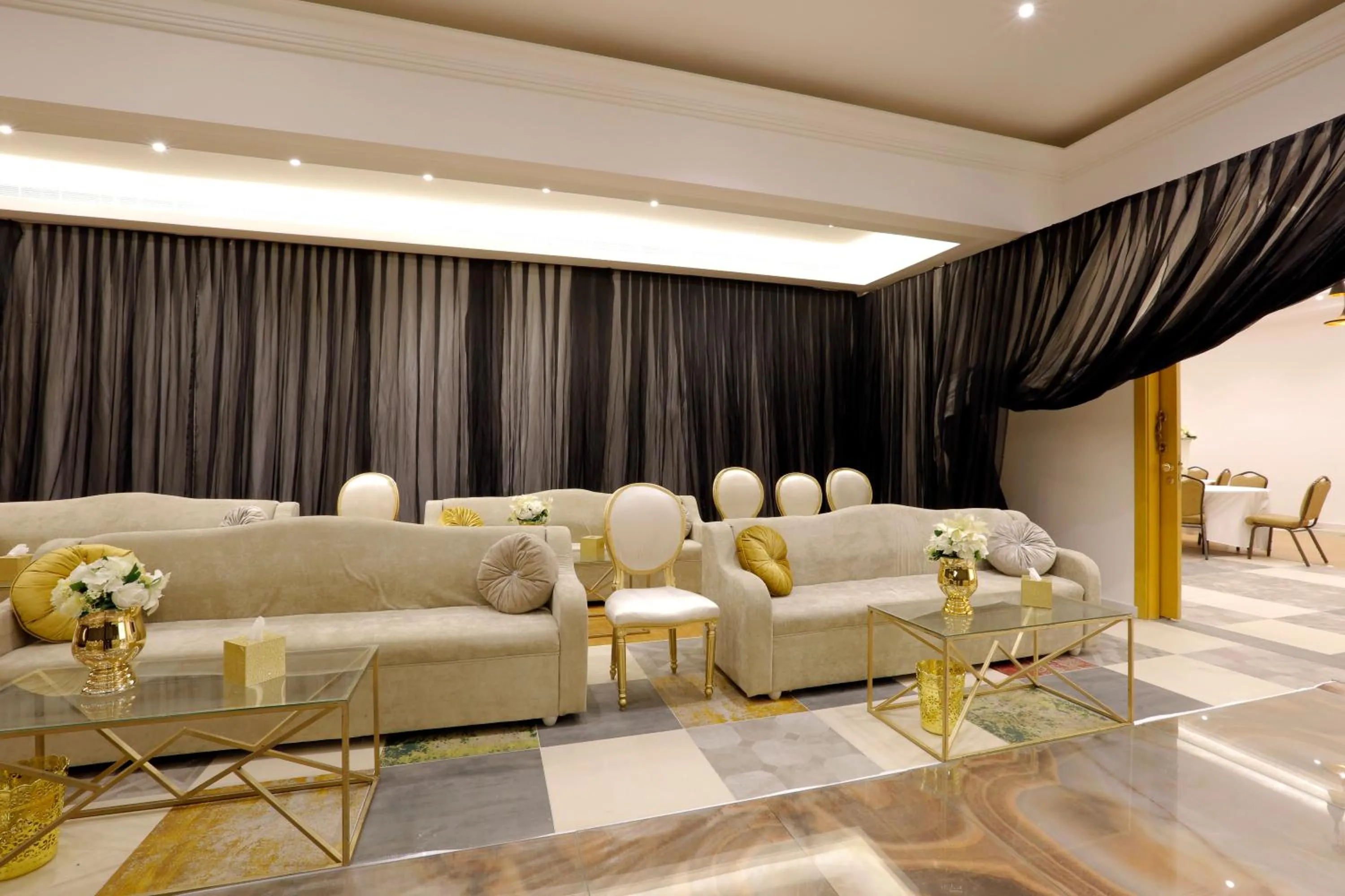 Business facilities in Makeen Homes by Warwick Hotel