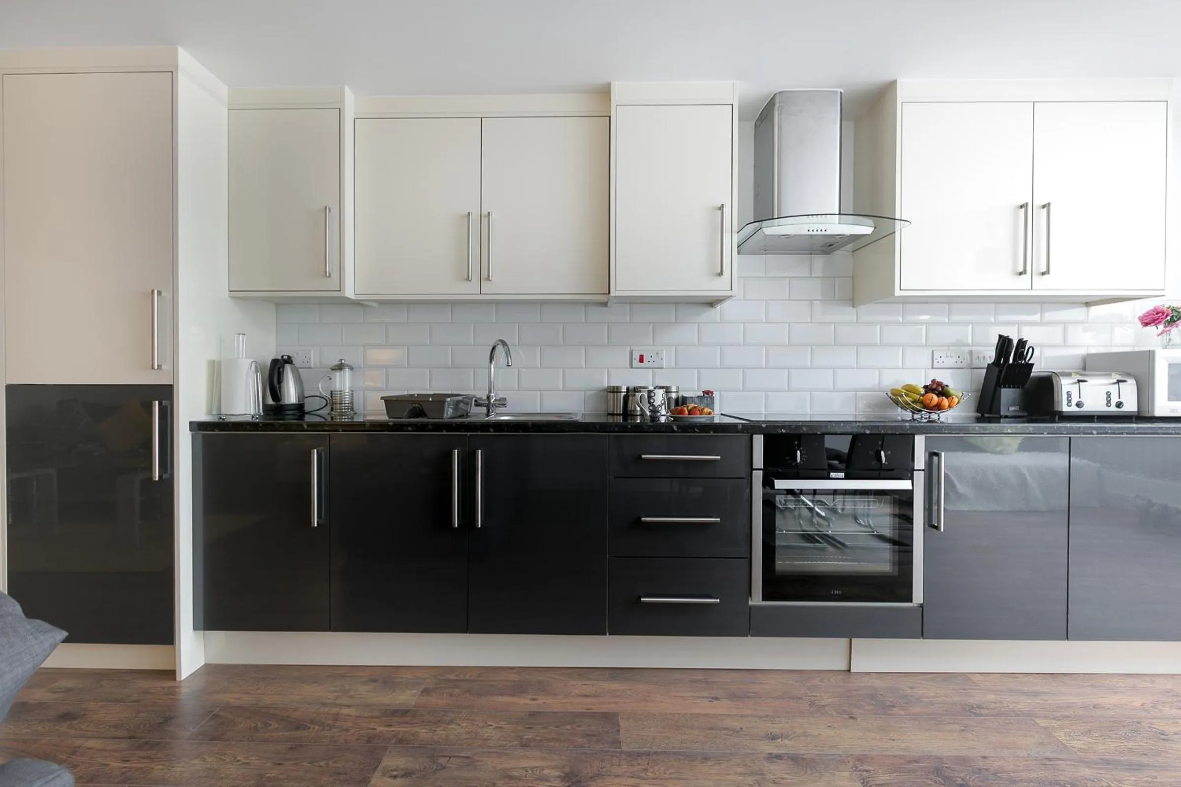 Kitchen or kitchenette in KVM - City Apartments - Contractors - Town Centre by KVM Stays