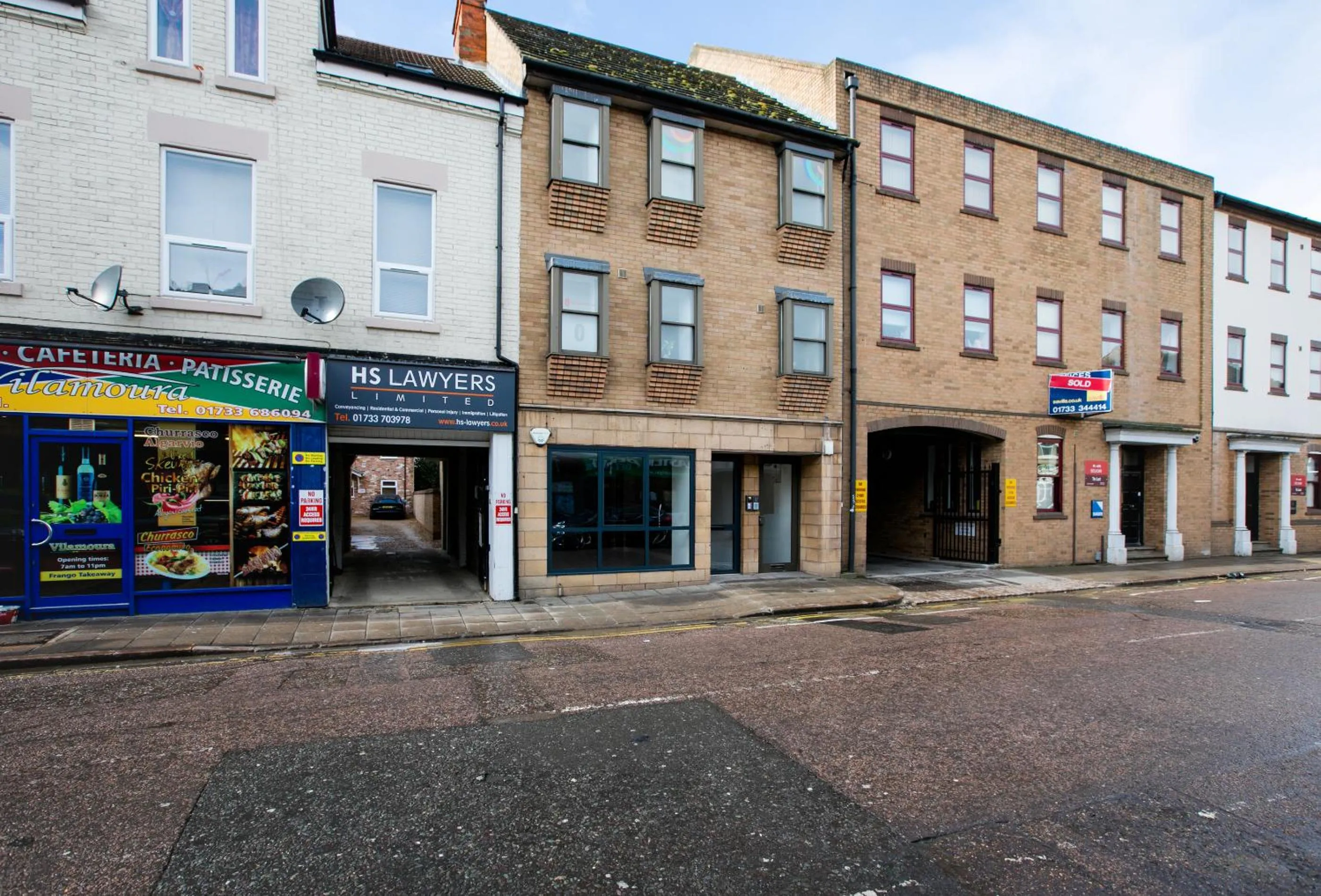 Property building in KVM - City Apartments - Contractors - Town Centre by KVM Stays