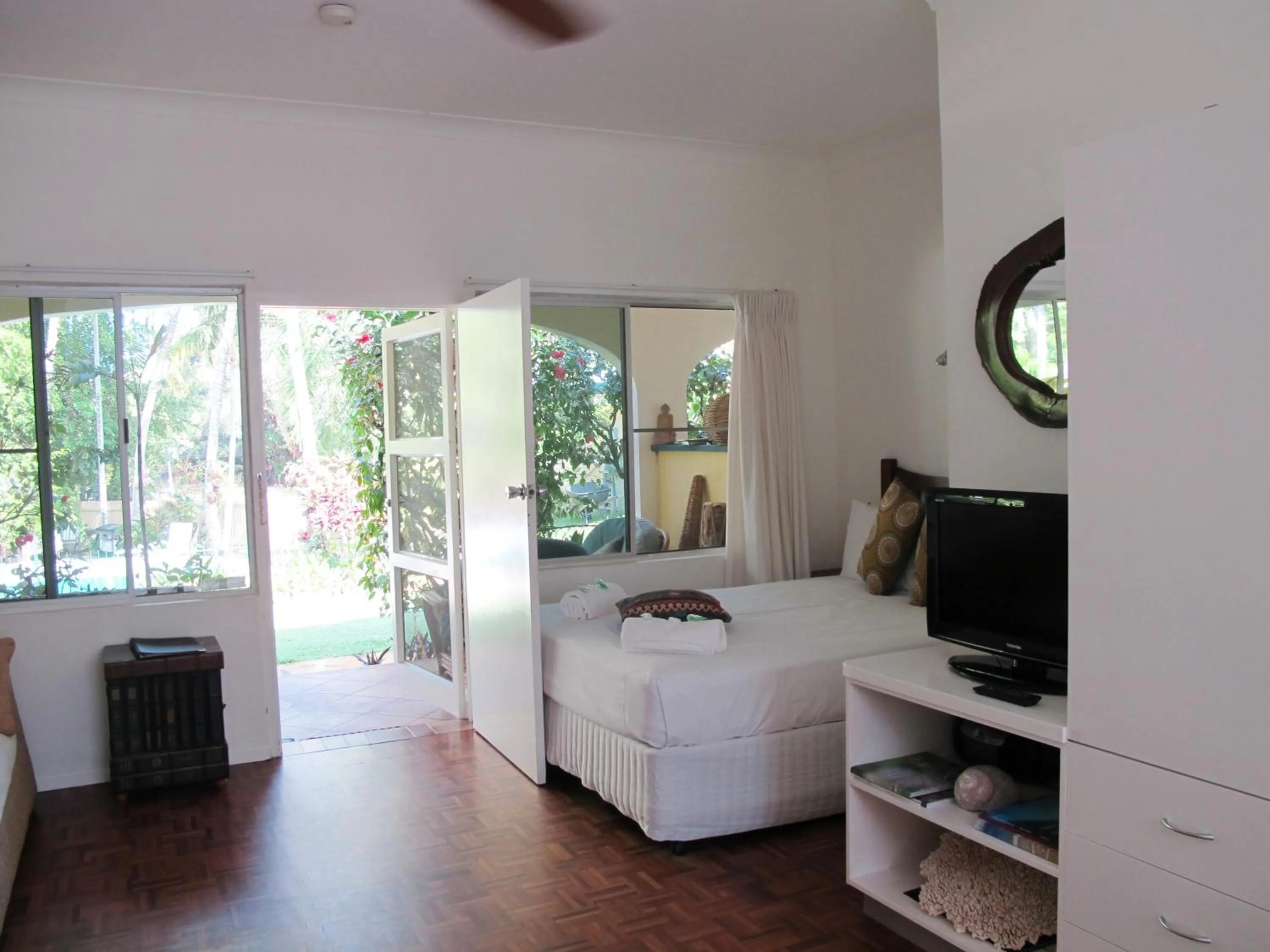 Budget Studio in Villa Marine Holiday Apartments Cairns