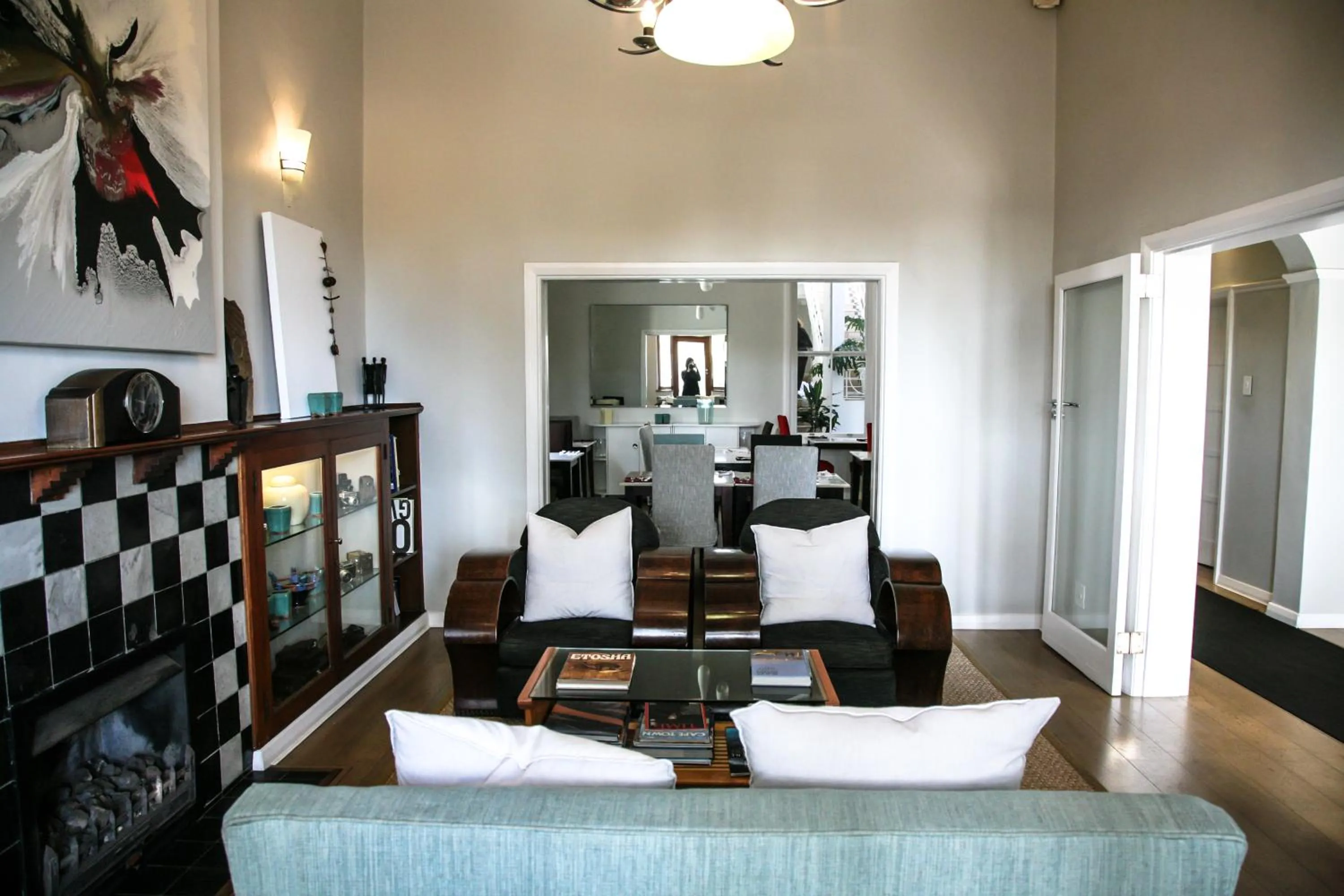 Communal lounge/ TV room in Head South Lodge