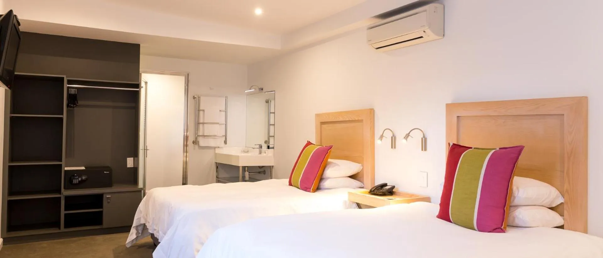 Bedroom, Bed in Head South Lodge