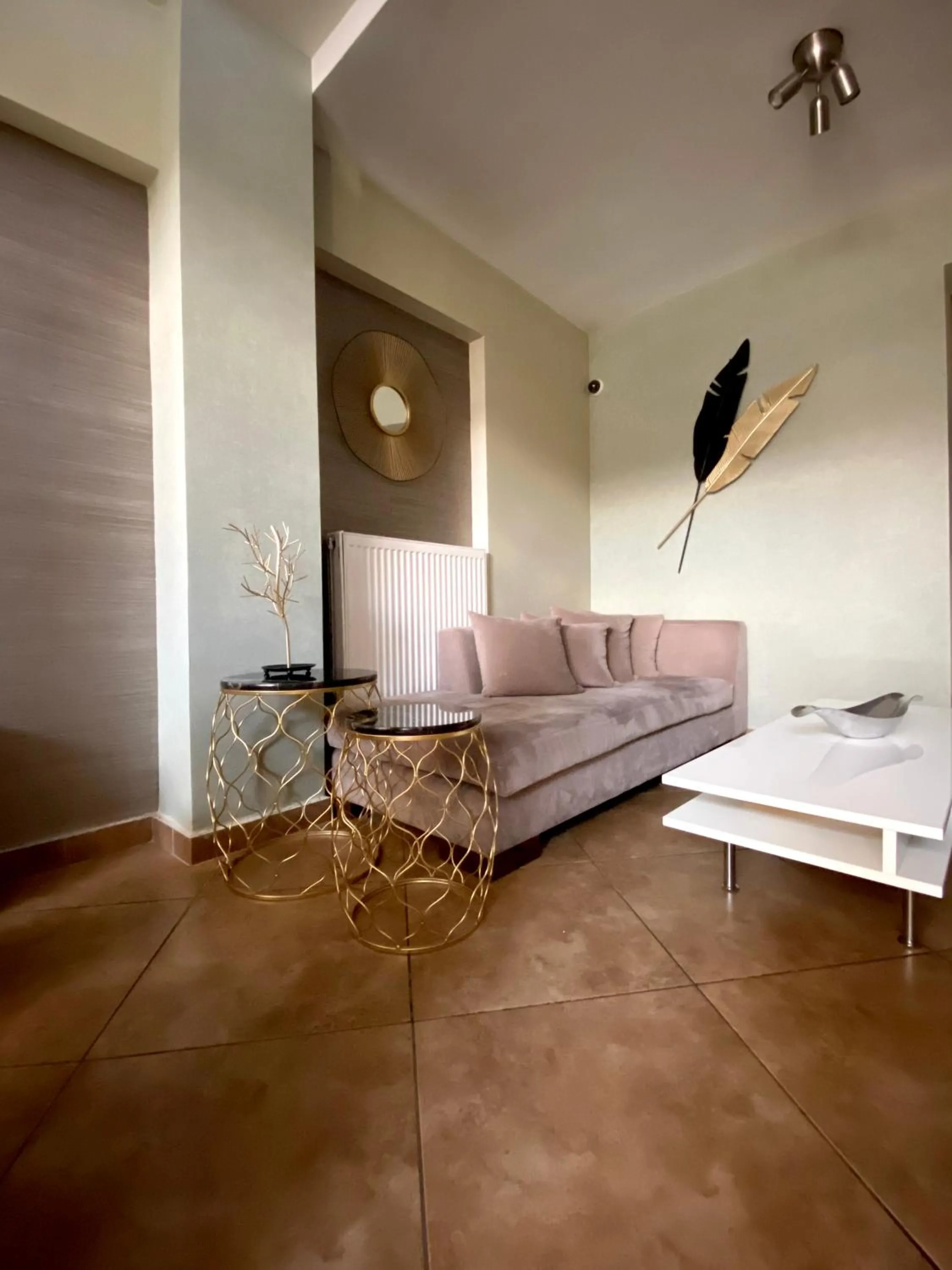 Lobby or reception, Bed in Mc Queen Rooms & Apartments