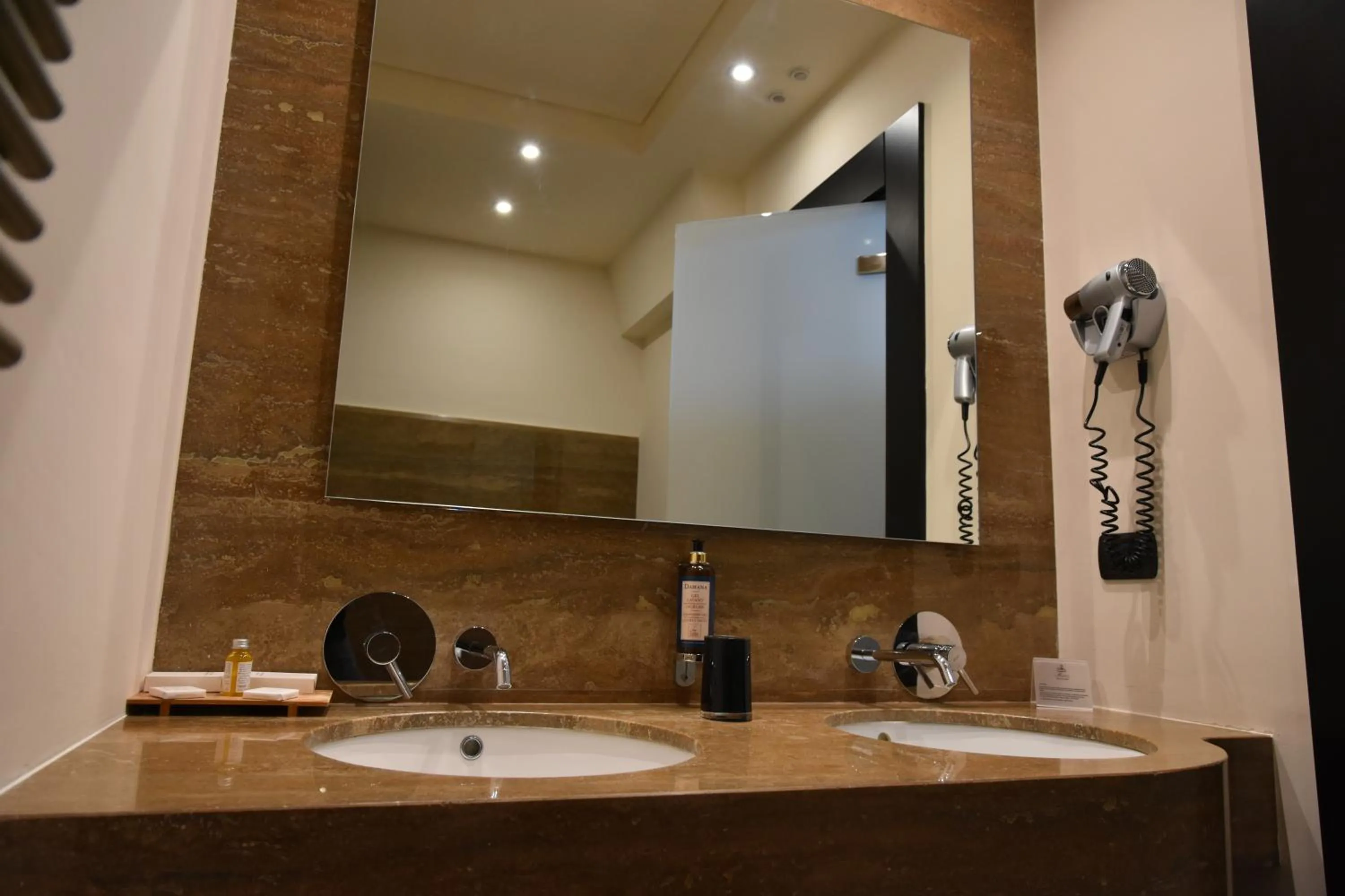 Alvino Suite And Breakfast