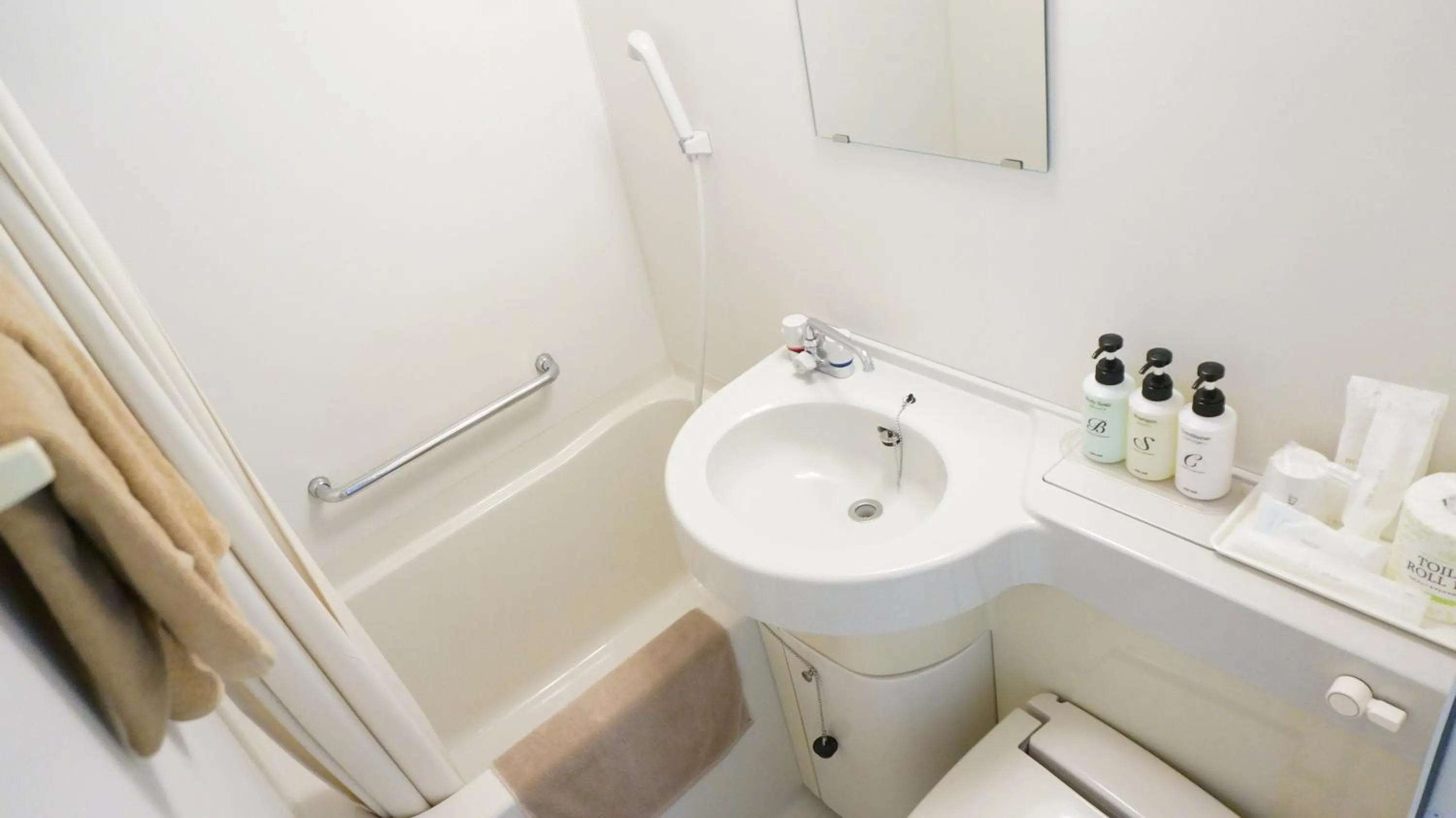 Photo of the whole room in The Kato Hotel