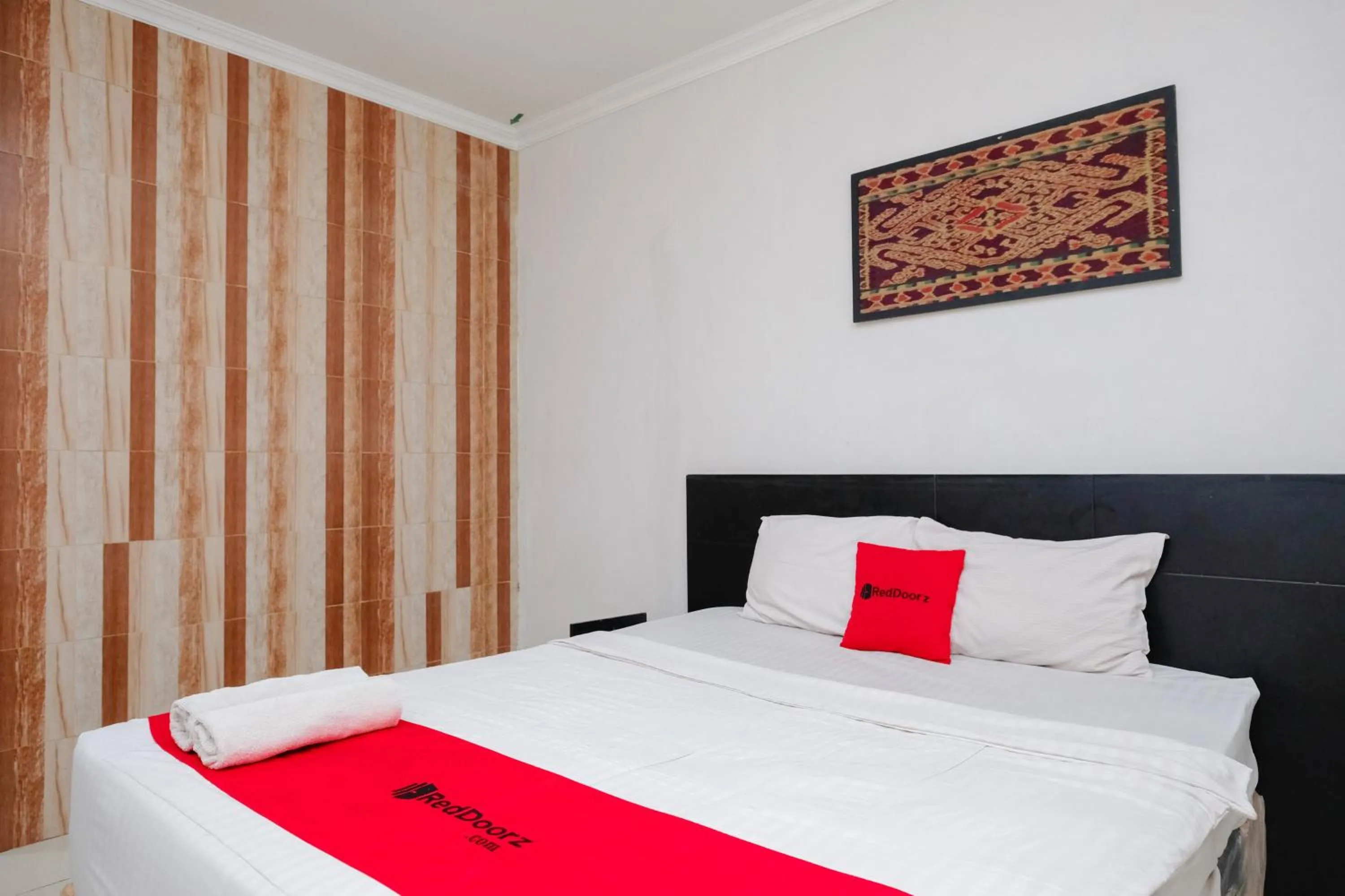 Bedroom, Bed in RedDoorz Plus @ Taman Siswa 2