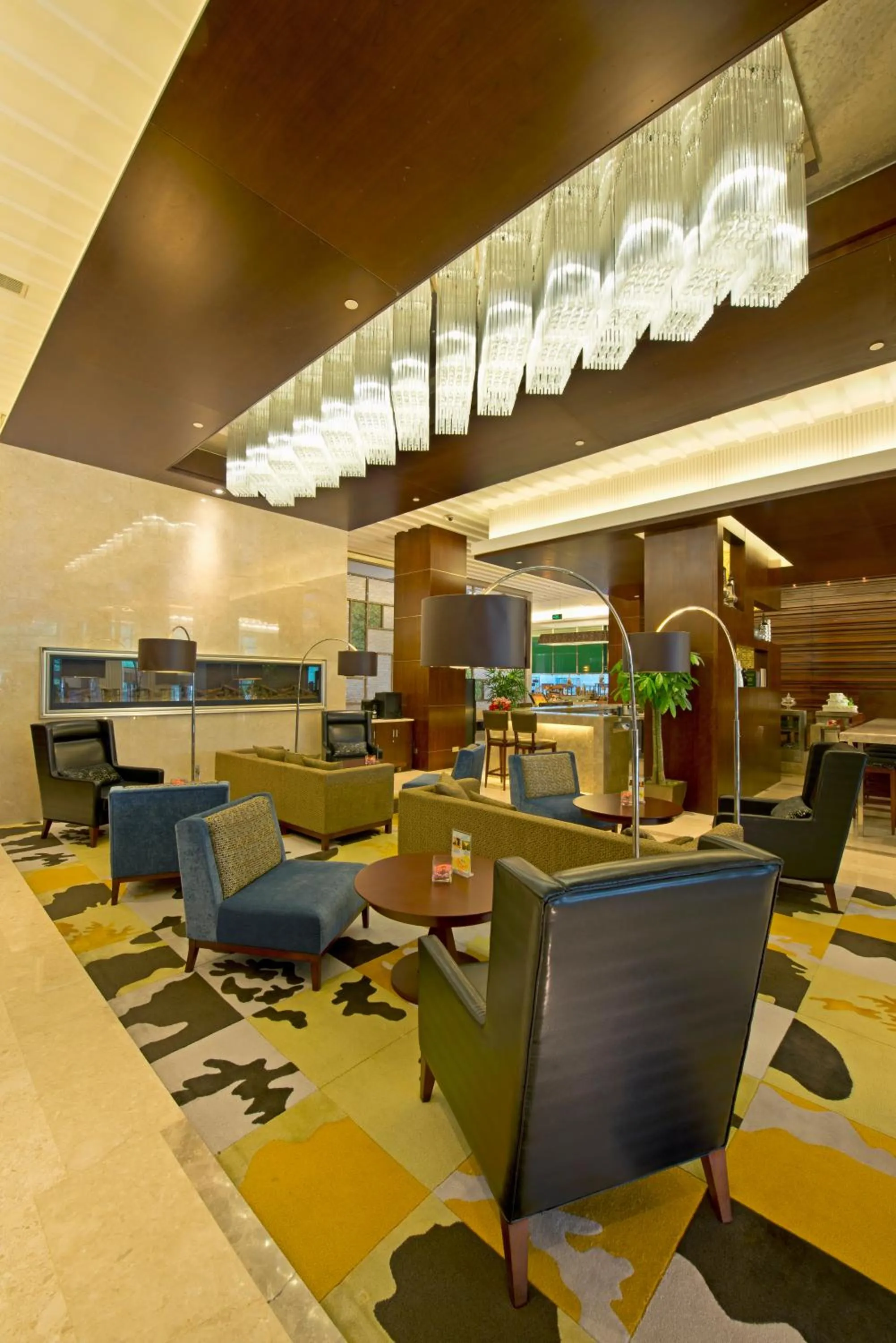 Lounge or bar in Holiday Inn Beijing Haidian, an IHG Hotel