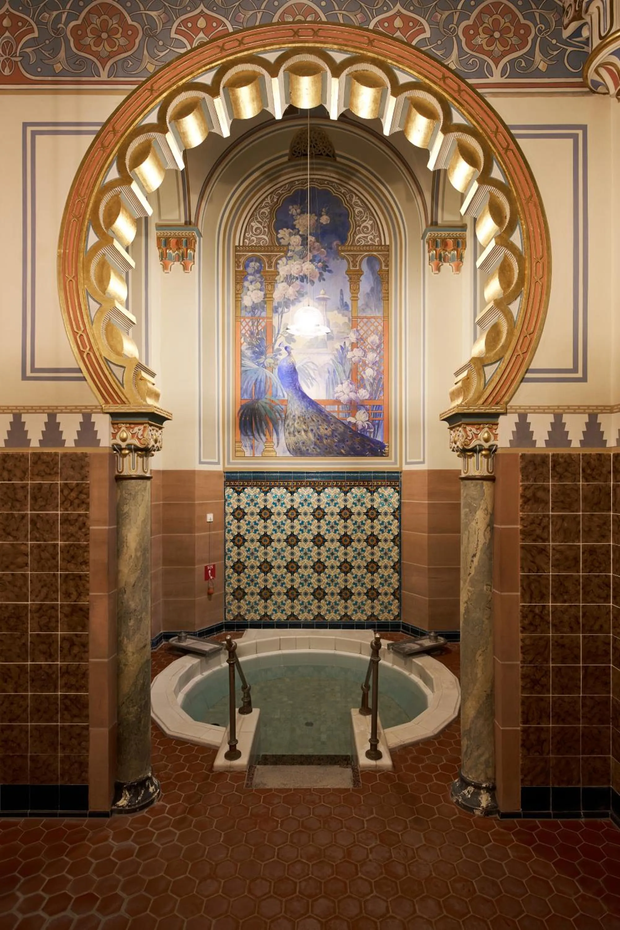 Hot Tub in Mokni's Palais Hotel & SPA