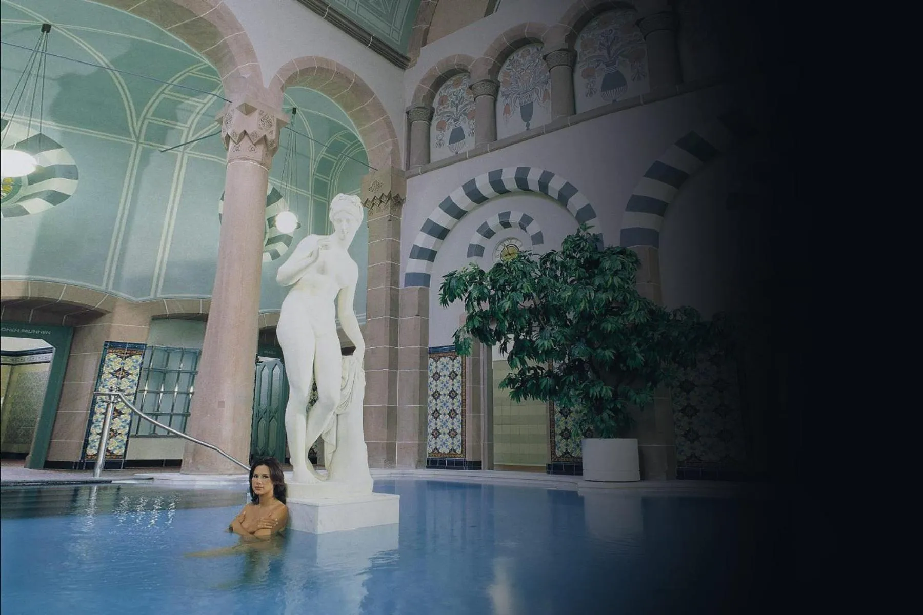 Swimming pool in Mokni's Palais Hotel & SPA