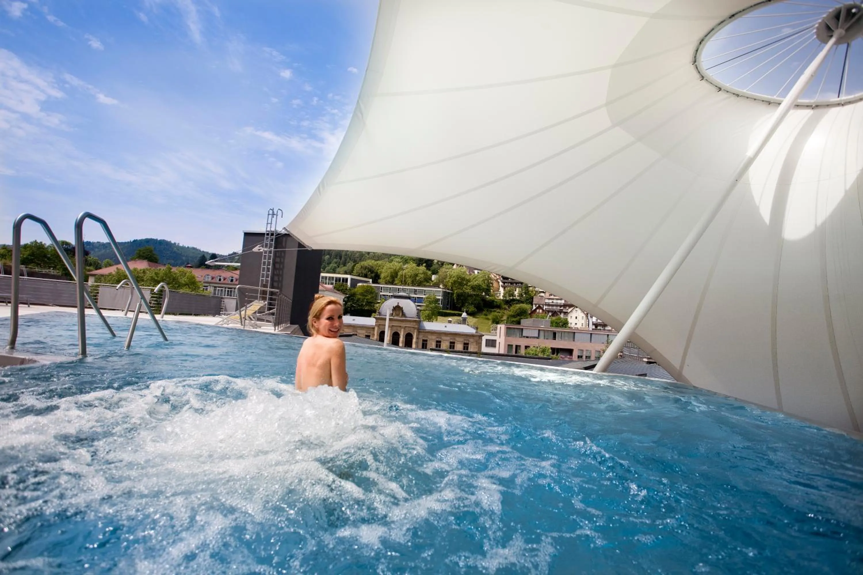 Swimming pool in Mokni's Palais Hotel & SPA
