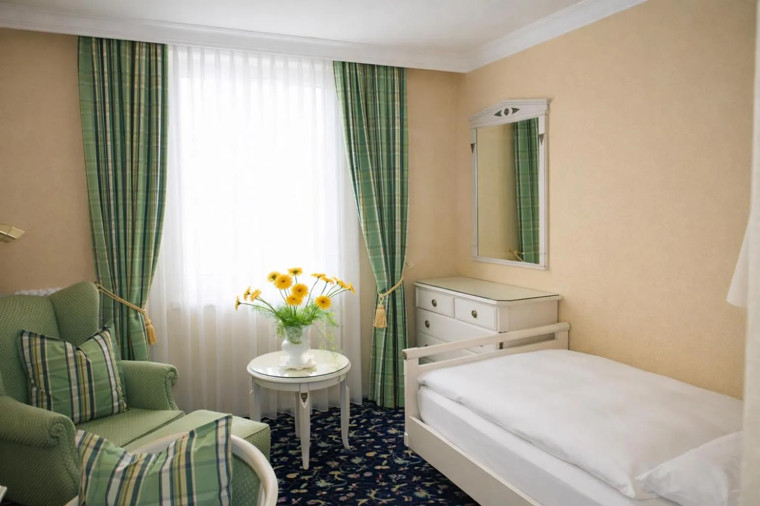 Bed in Mokni's Palais Hotel & SPA