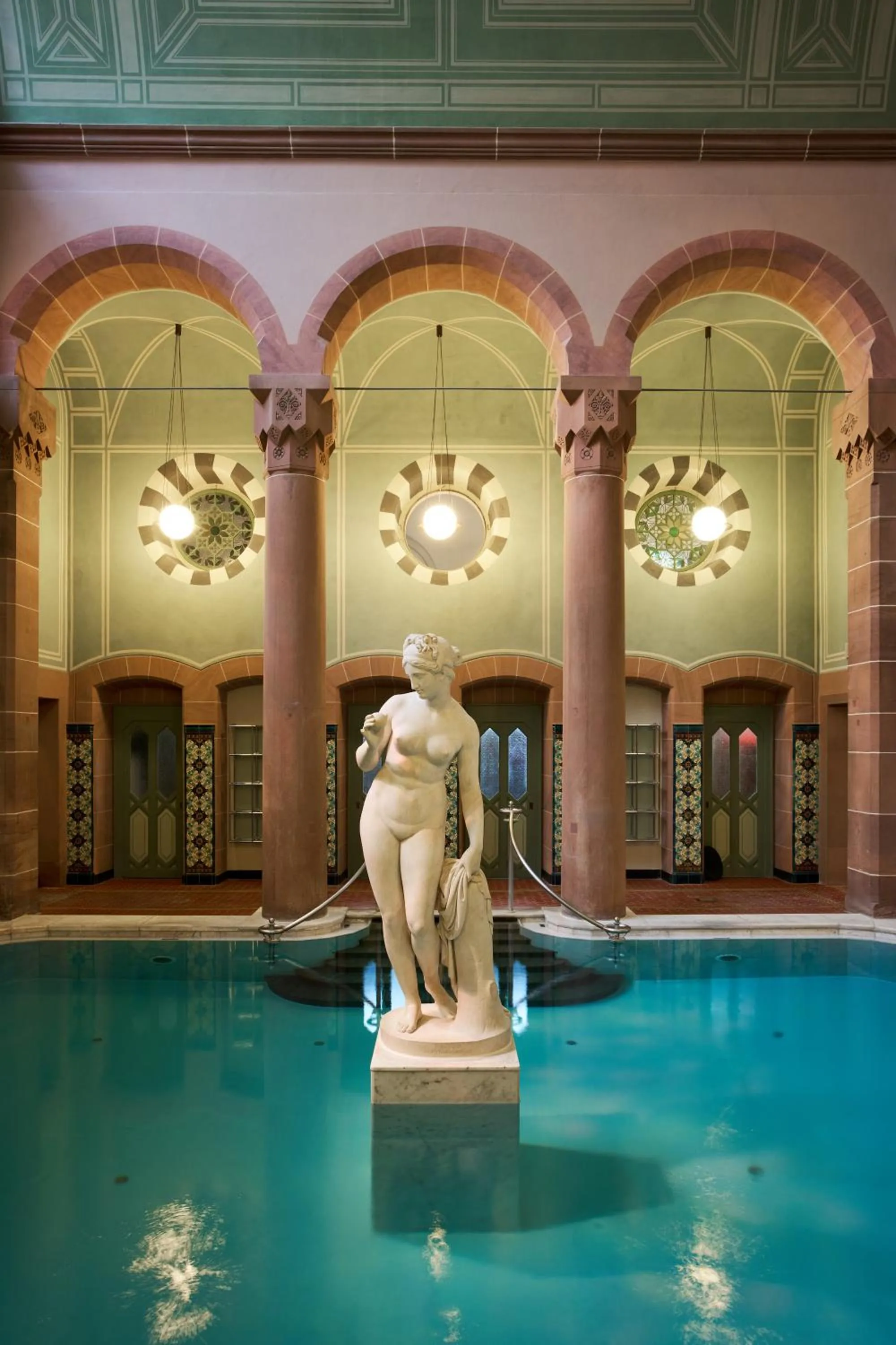 Swimming pool in Mokni's Palais Hotel & SPA