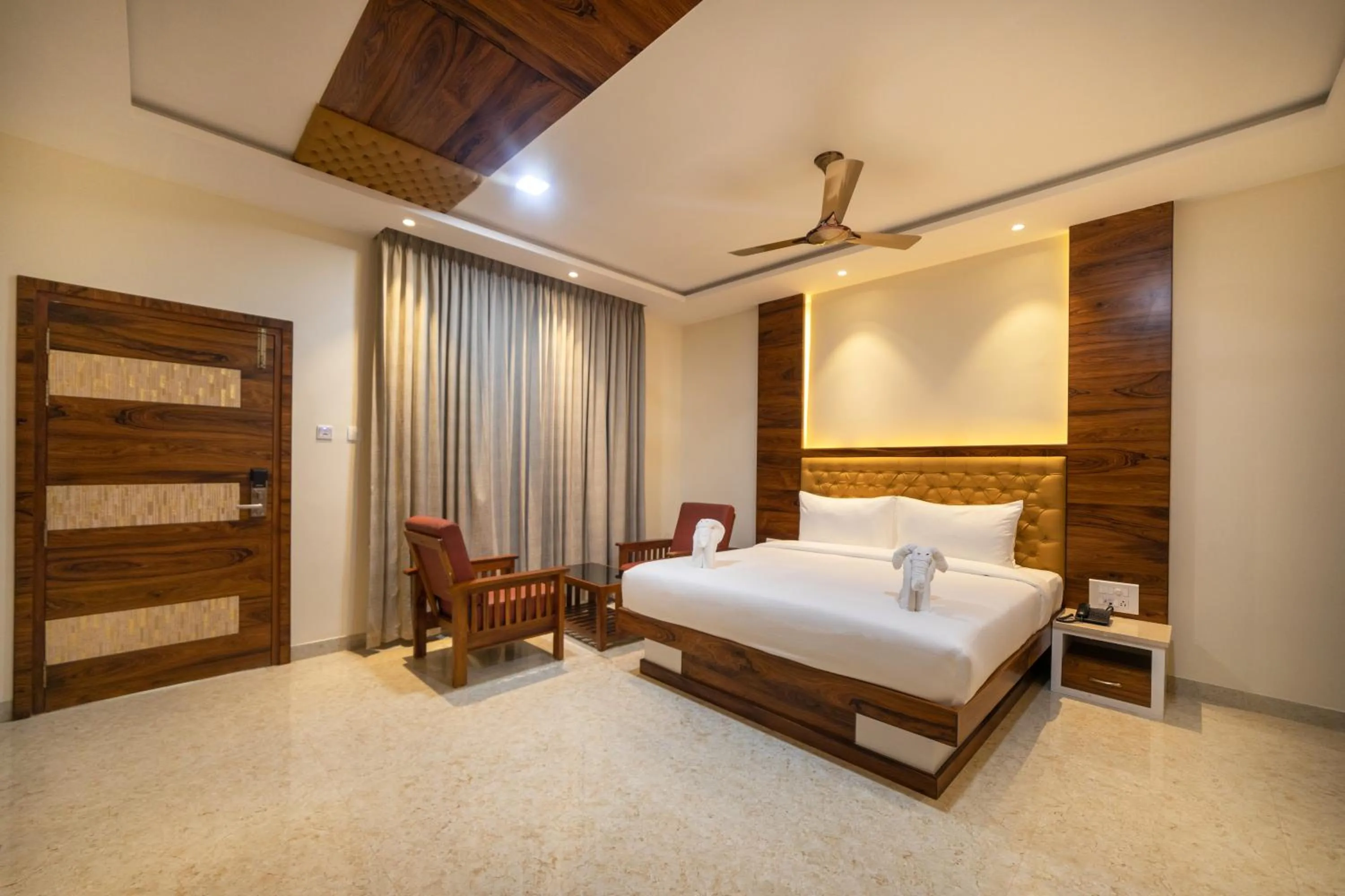 Bed in SR Jungle Resort