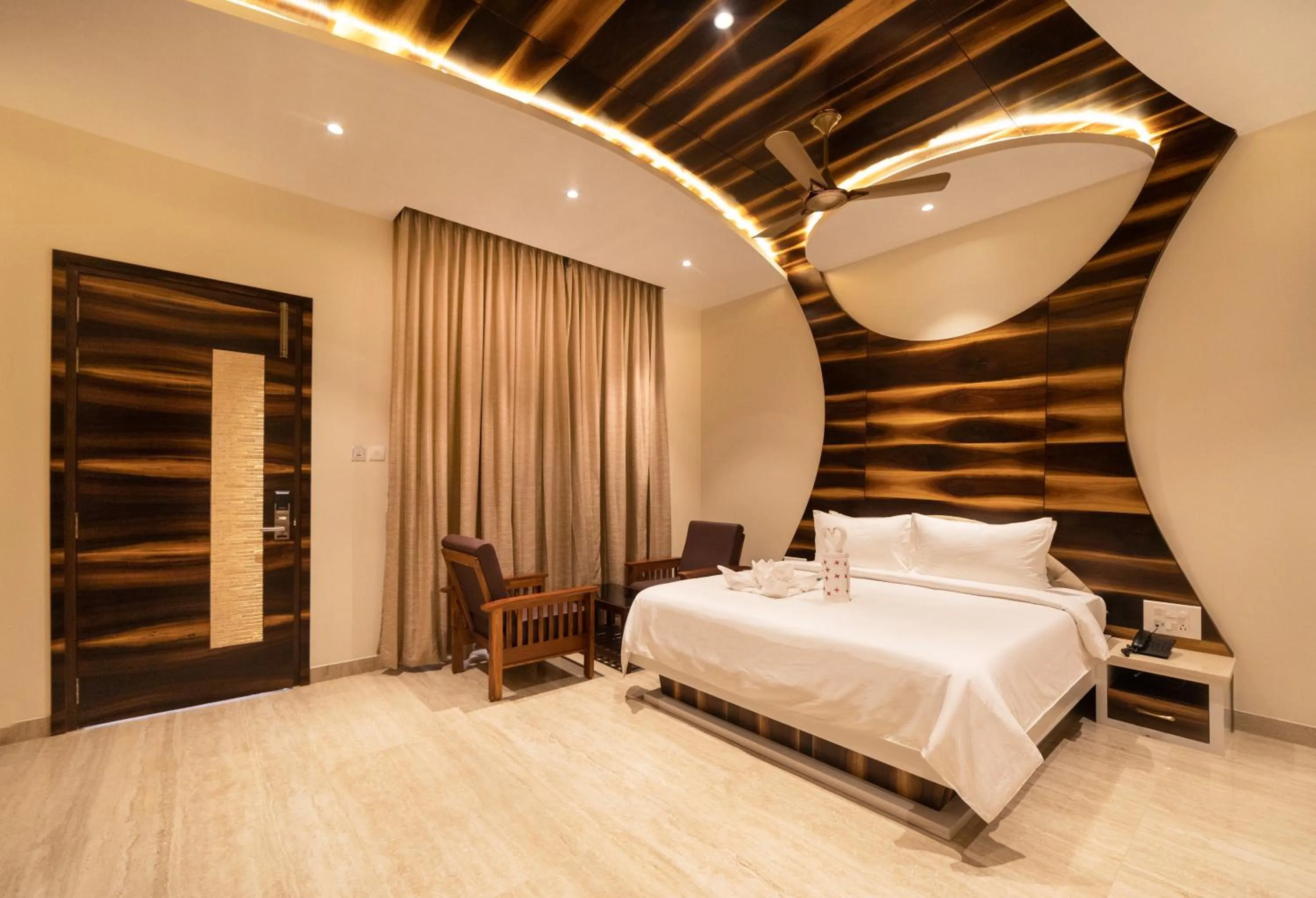 Bed in SR Jungle Resort