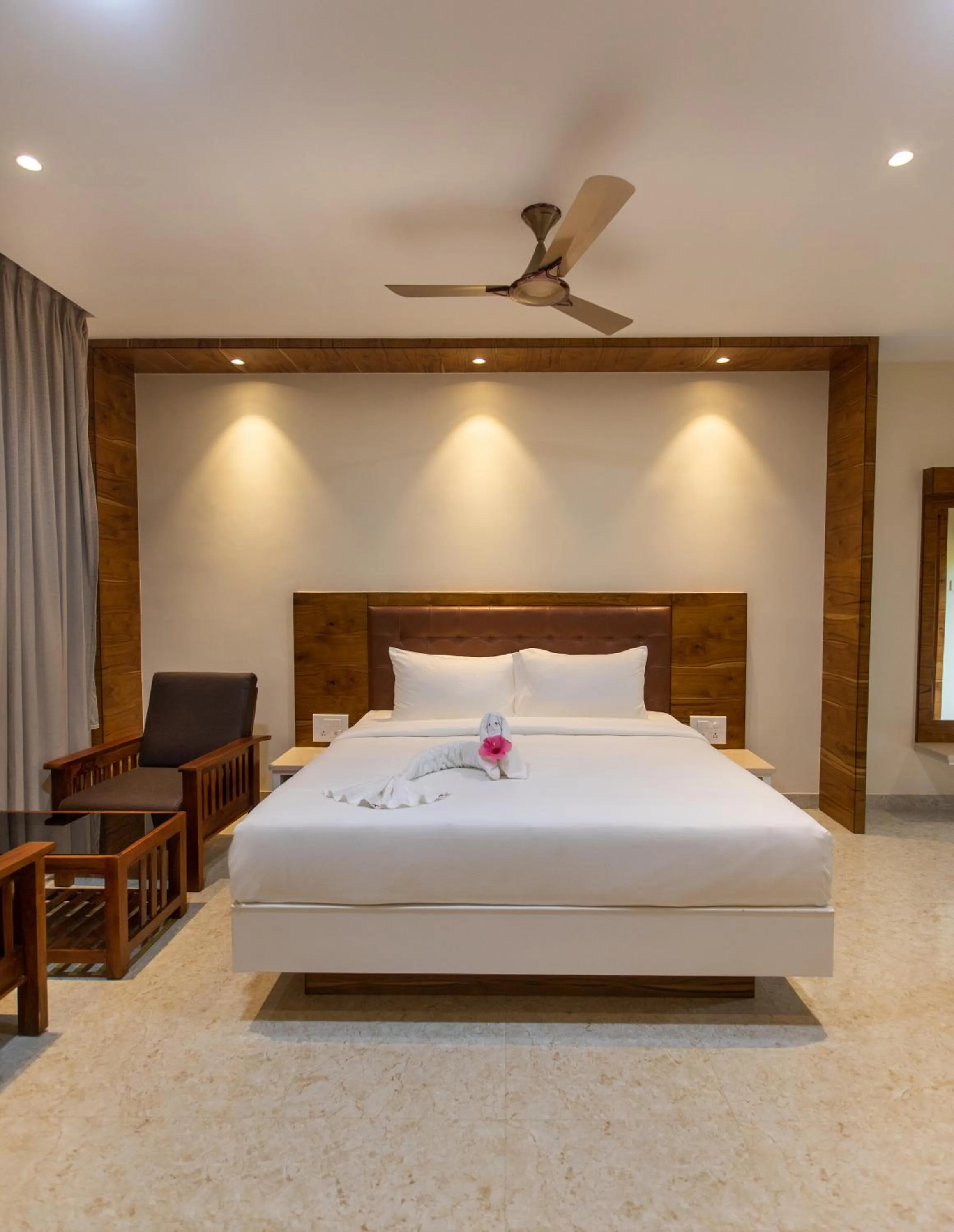 Bed in SR Jungle Resort