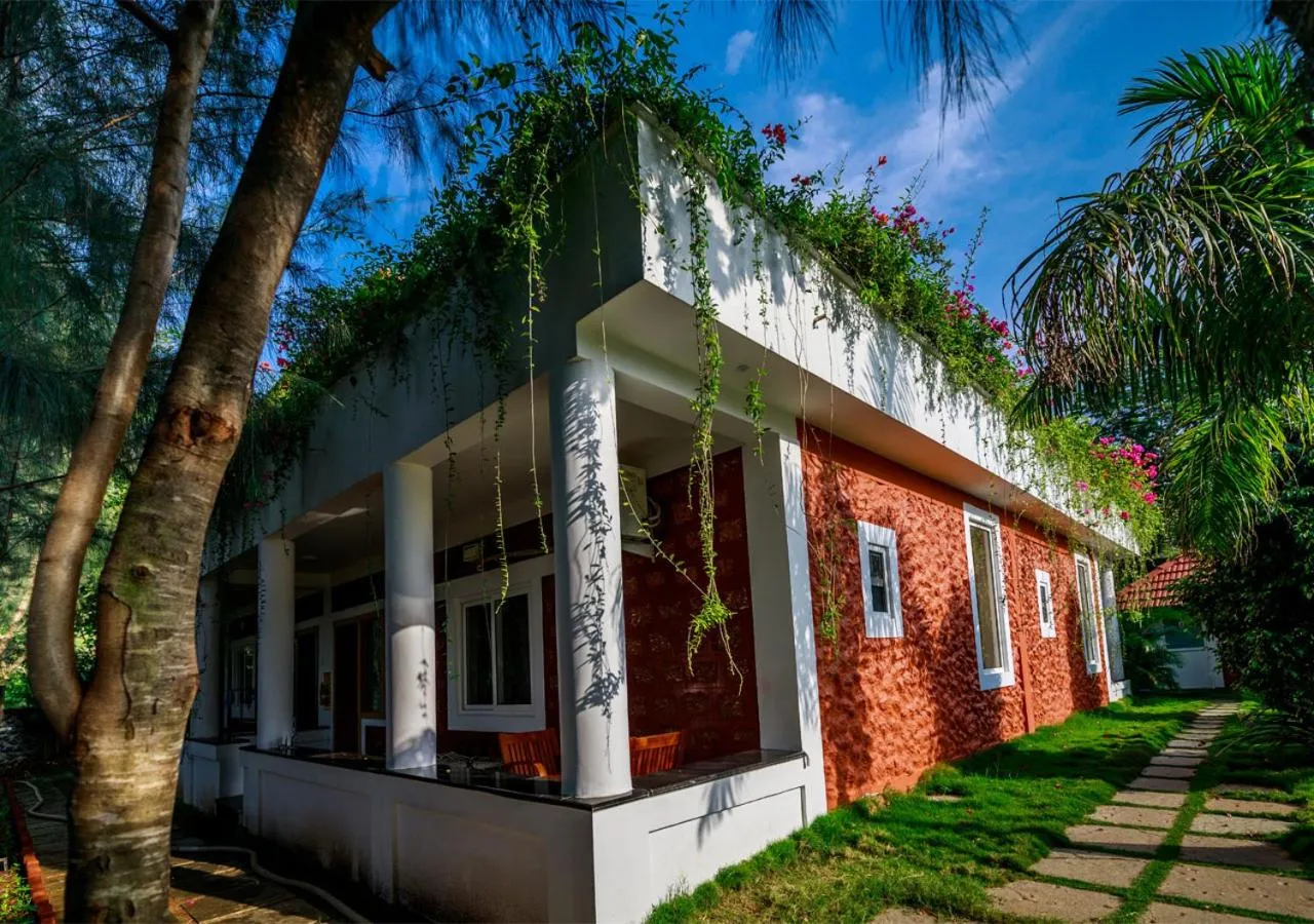 Facade/entrance in SR Jungle Resort