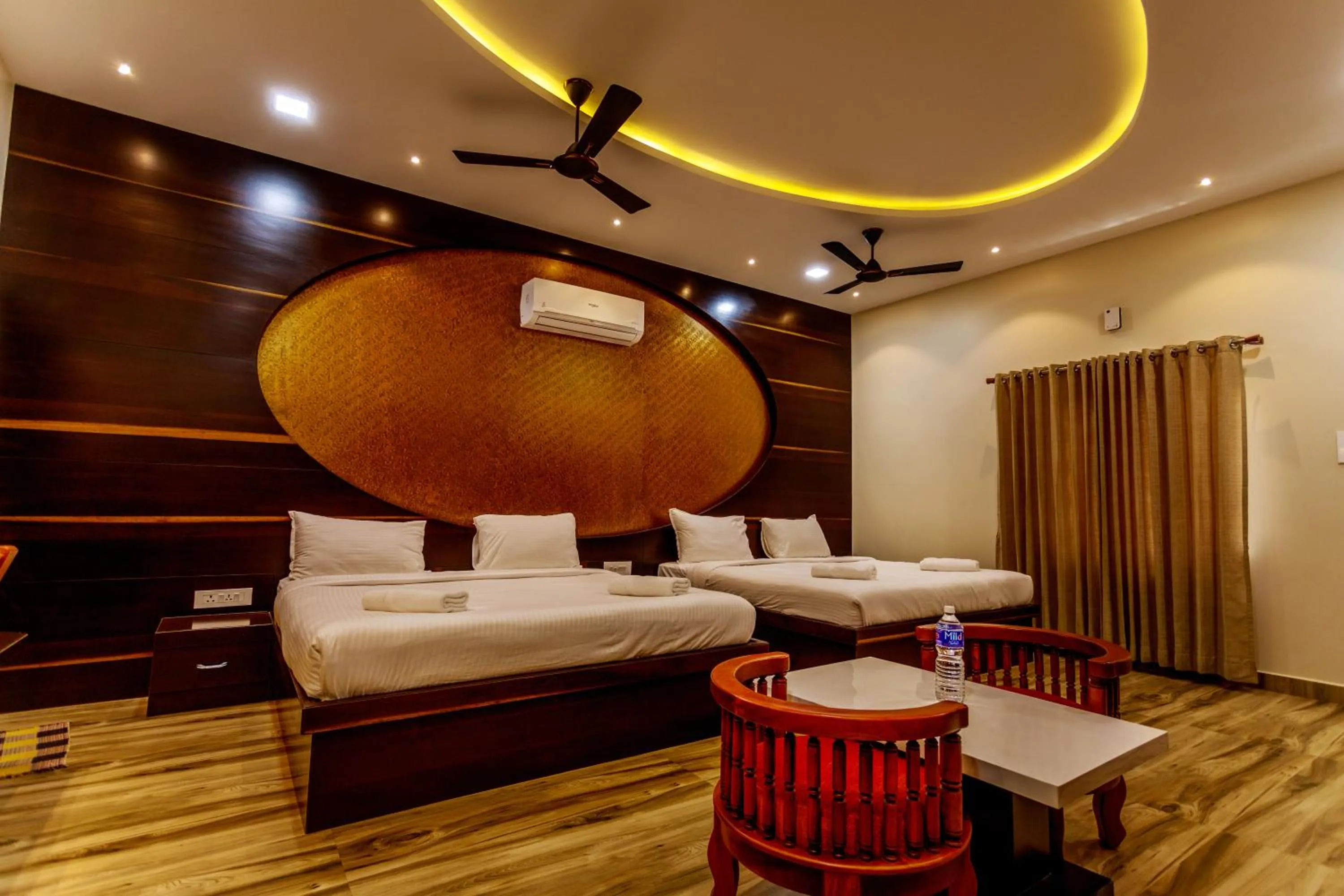 Bedroom, Bed in SR Jungle Resort