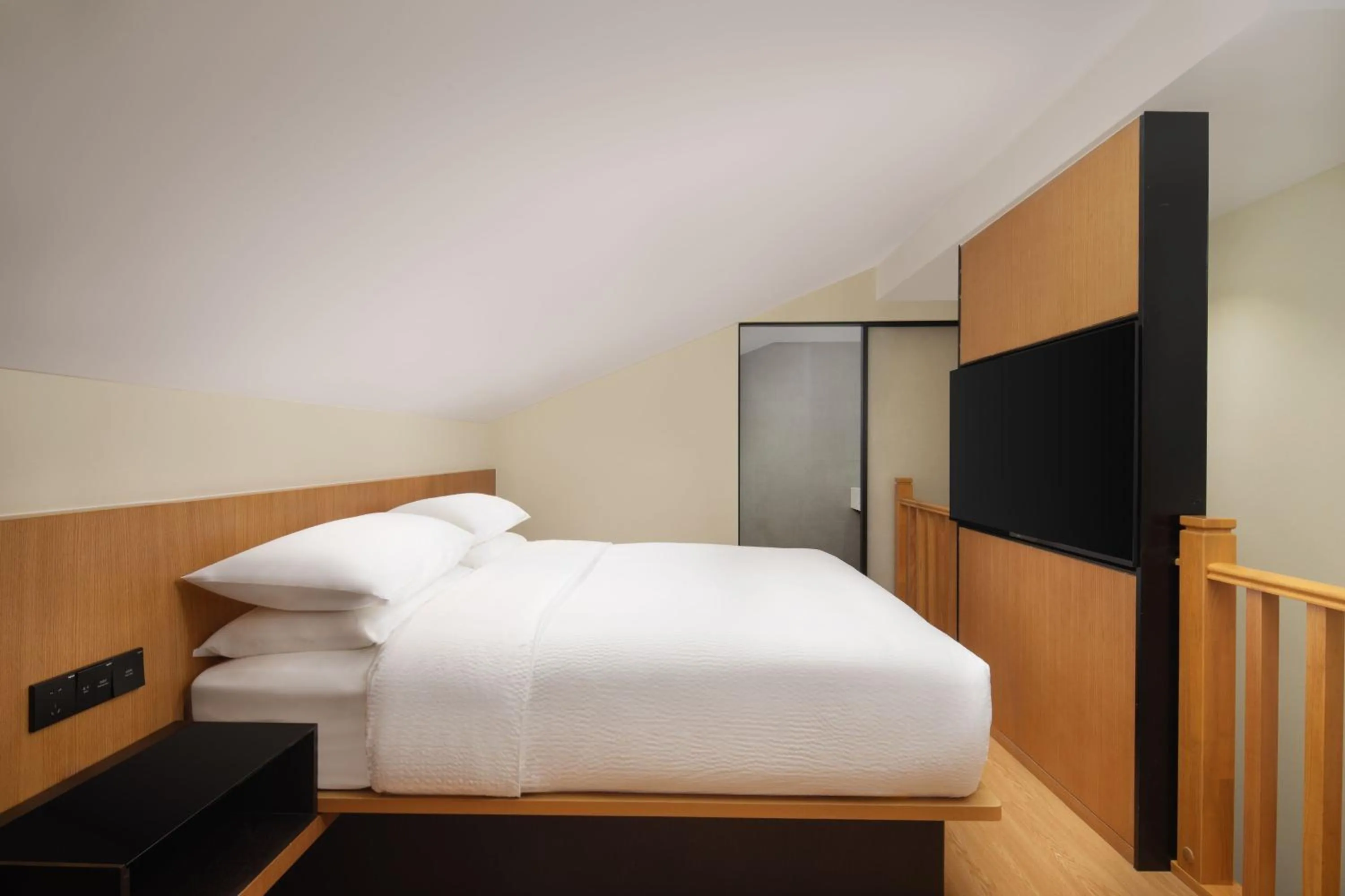 Photo of the whole room, Bed in Fairfield by Marriott Hangzhou Qiandao Lake