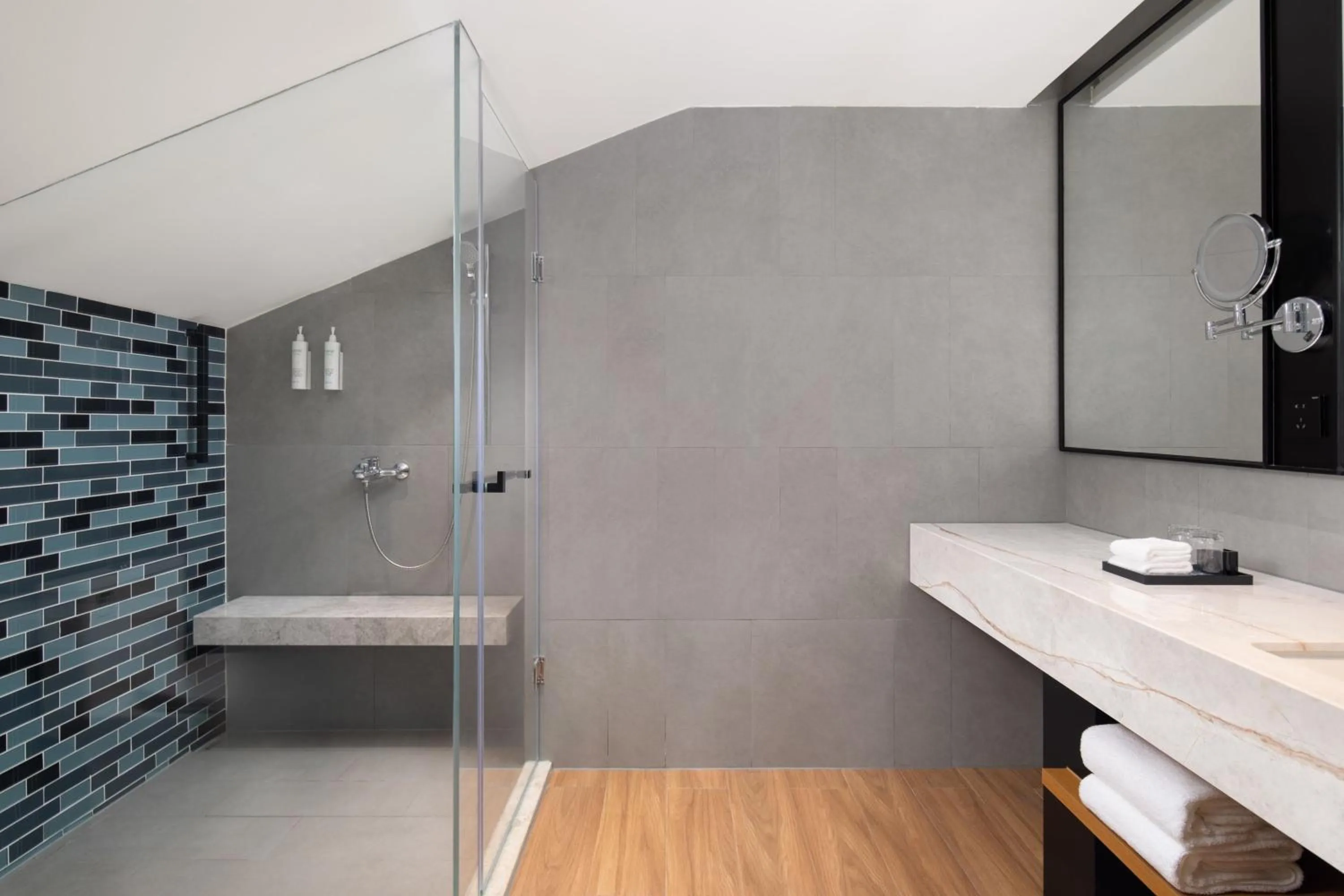 Bathroom in Fairfield by Marriott Hangzhou Qiandao Lake