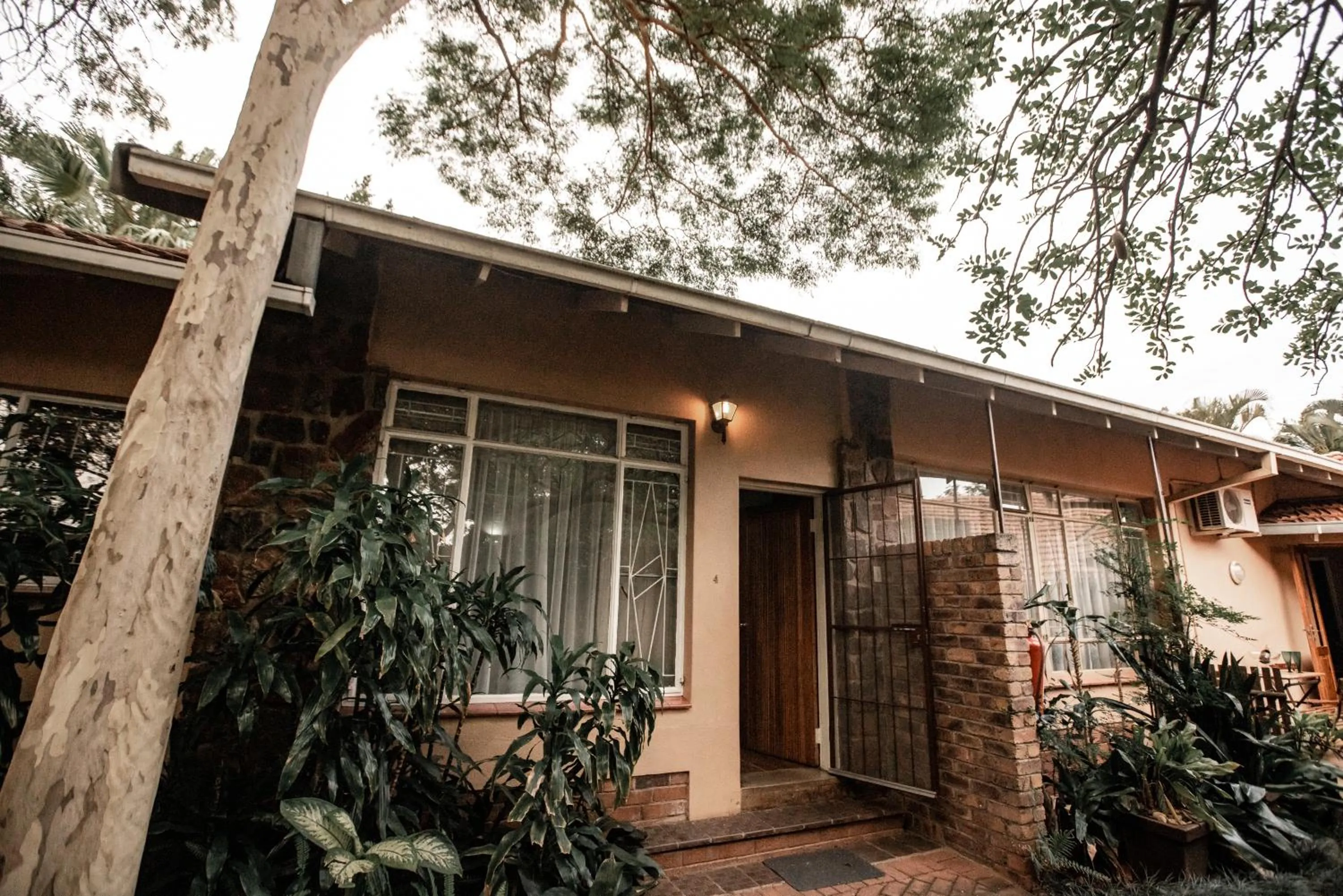 Facade/entrance in Selati 103 Guest Cottages