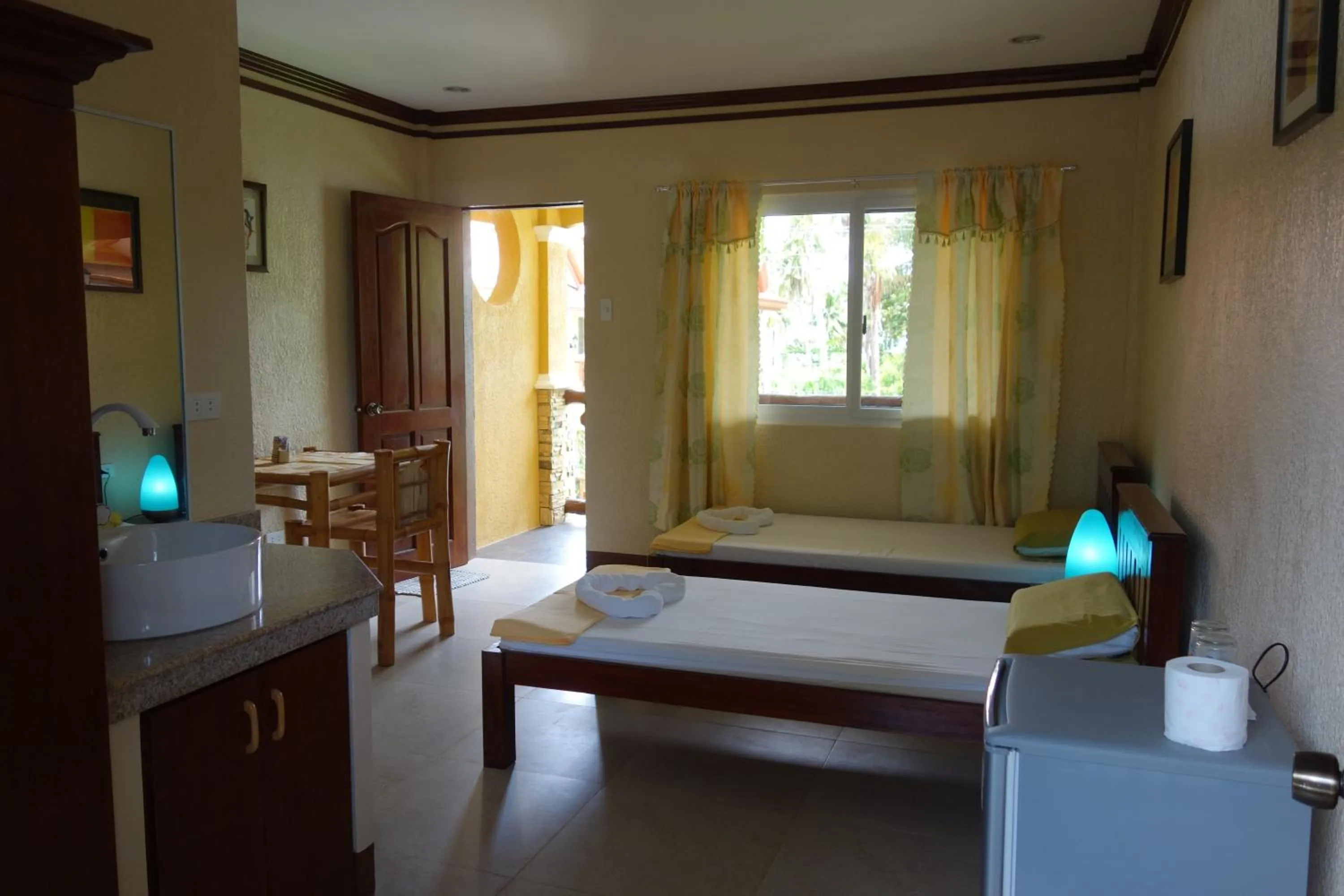 Photo of the whole room, Bed in SLAM'S Garden Dive Resort