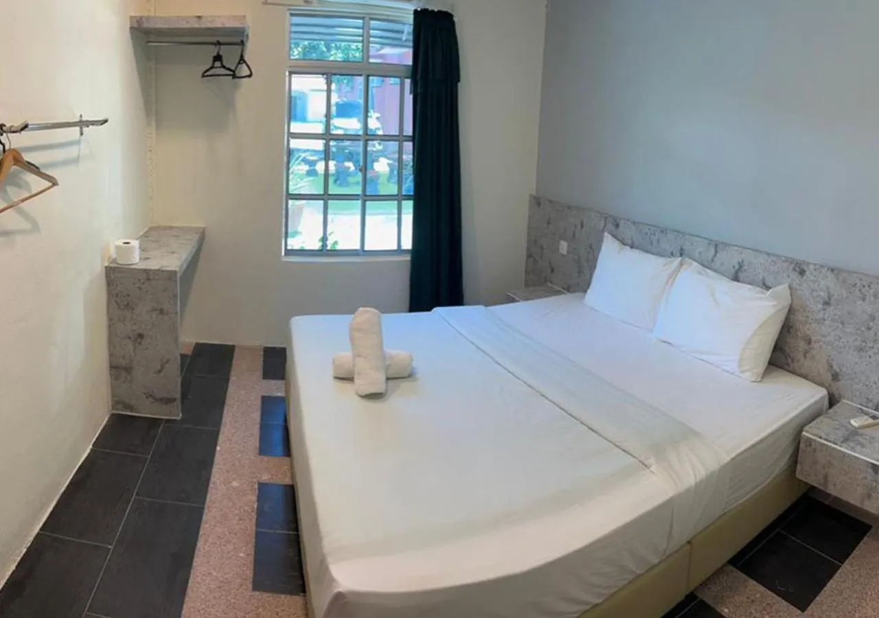 Bedroom, Bed in D'Lima Beach Inn